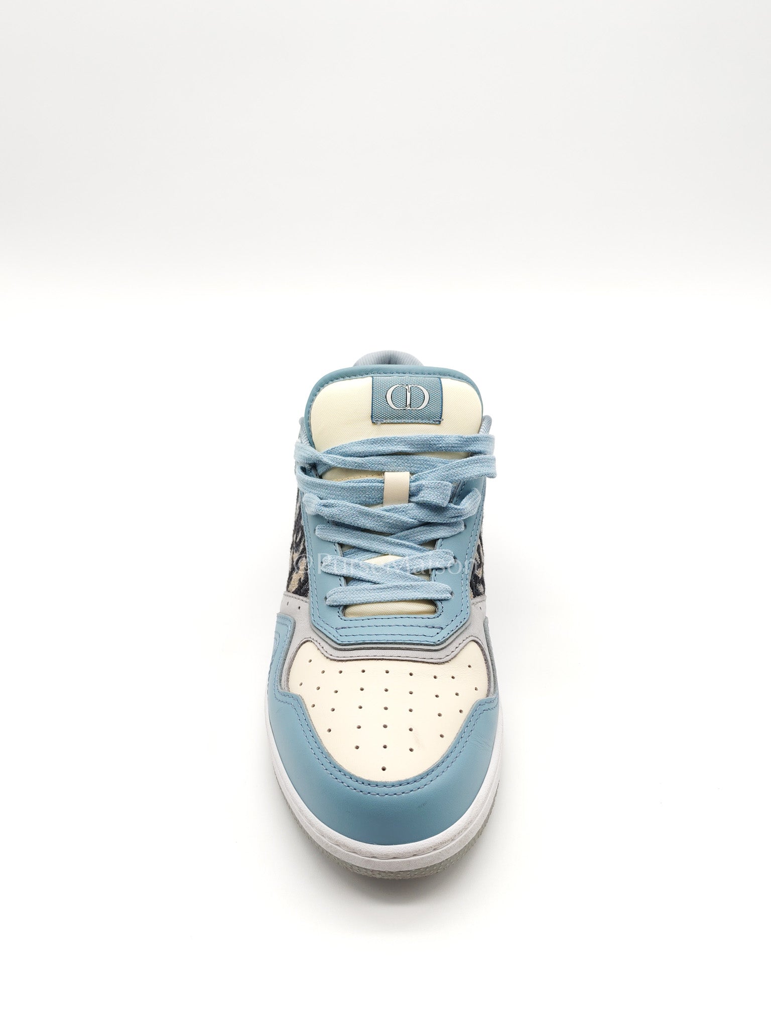 Christian Dior B-27 Low Top Sneaker Light Blue and Cream Size 41 EU (26 cm) | Purse Maison Luxury Bags Shop