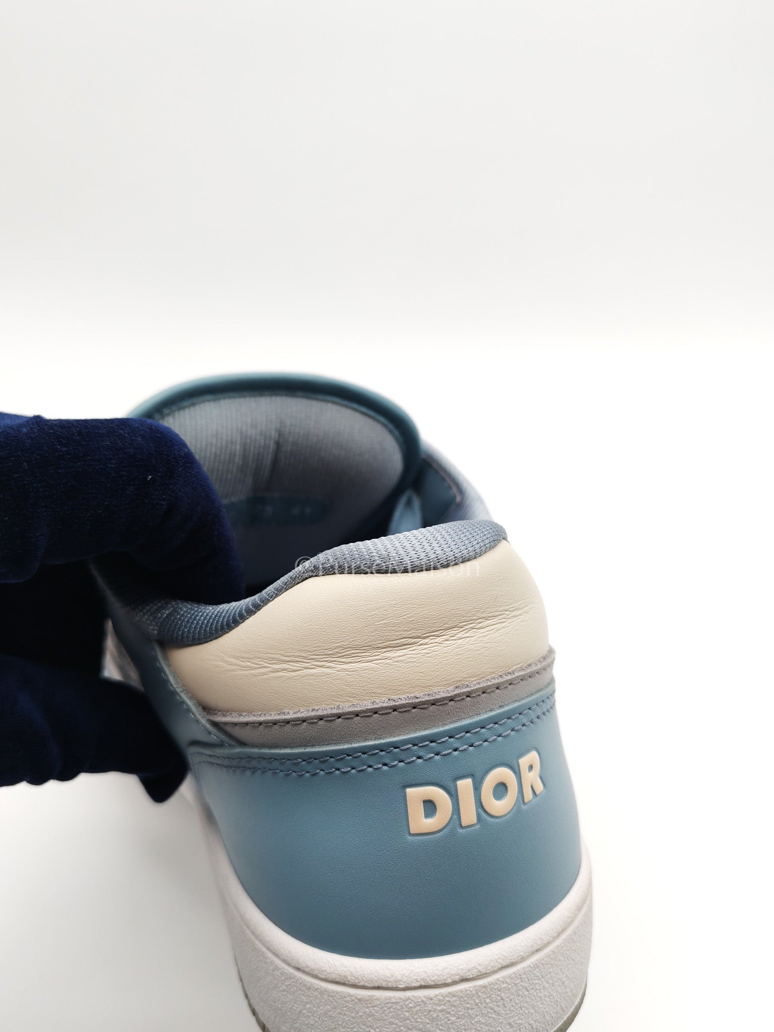 Christian Dior B-27 Low Top Sneaker Light Blue and Cream Size 41 EU (26 cm) | Purse Maison Luxury Bags Shop
