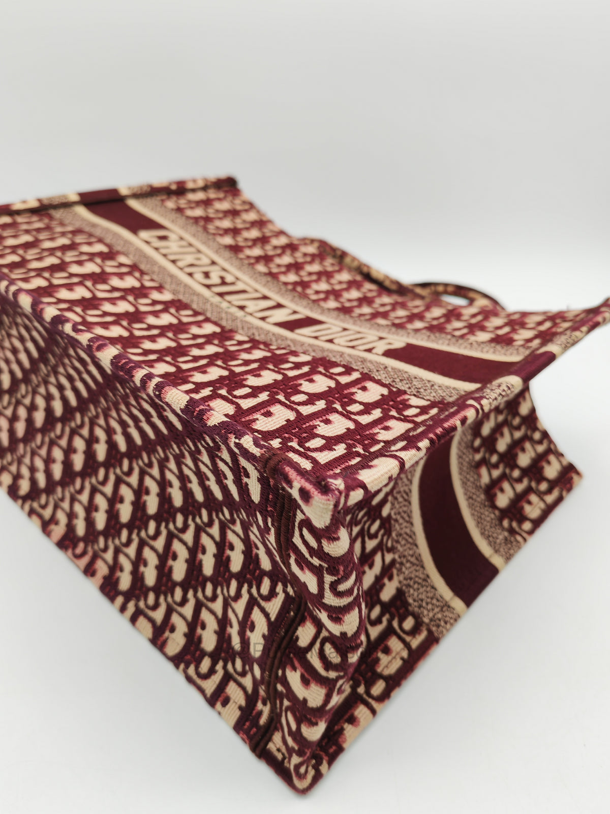 Christian Dior Book Tote Medium in Burgundy Oblique Canvas | Purse Maison Luxury Bags Shop