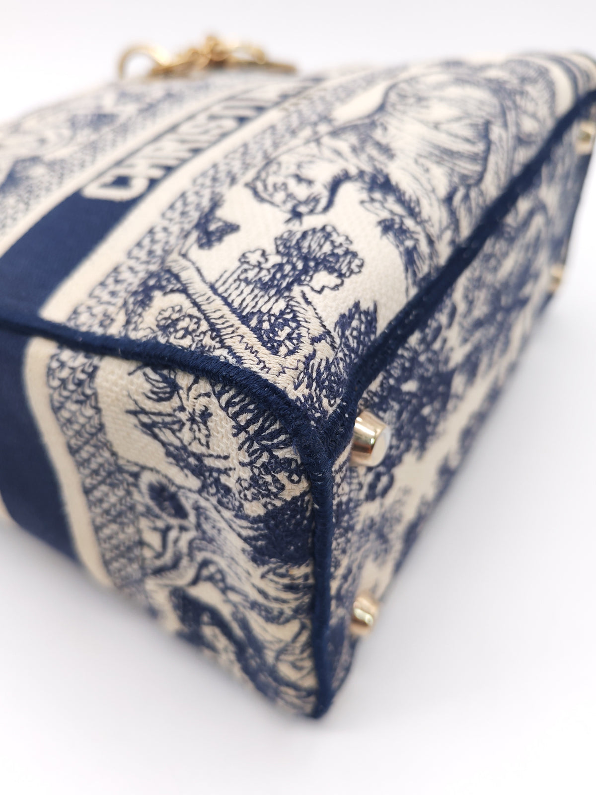 Christian Dior Lady D-Lite Medium in Navy Blue Toile de Jouy Embroidery Canvas and Light Gold Hardware | Purse Maison Luxury Bags Shop