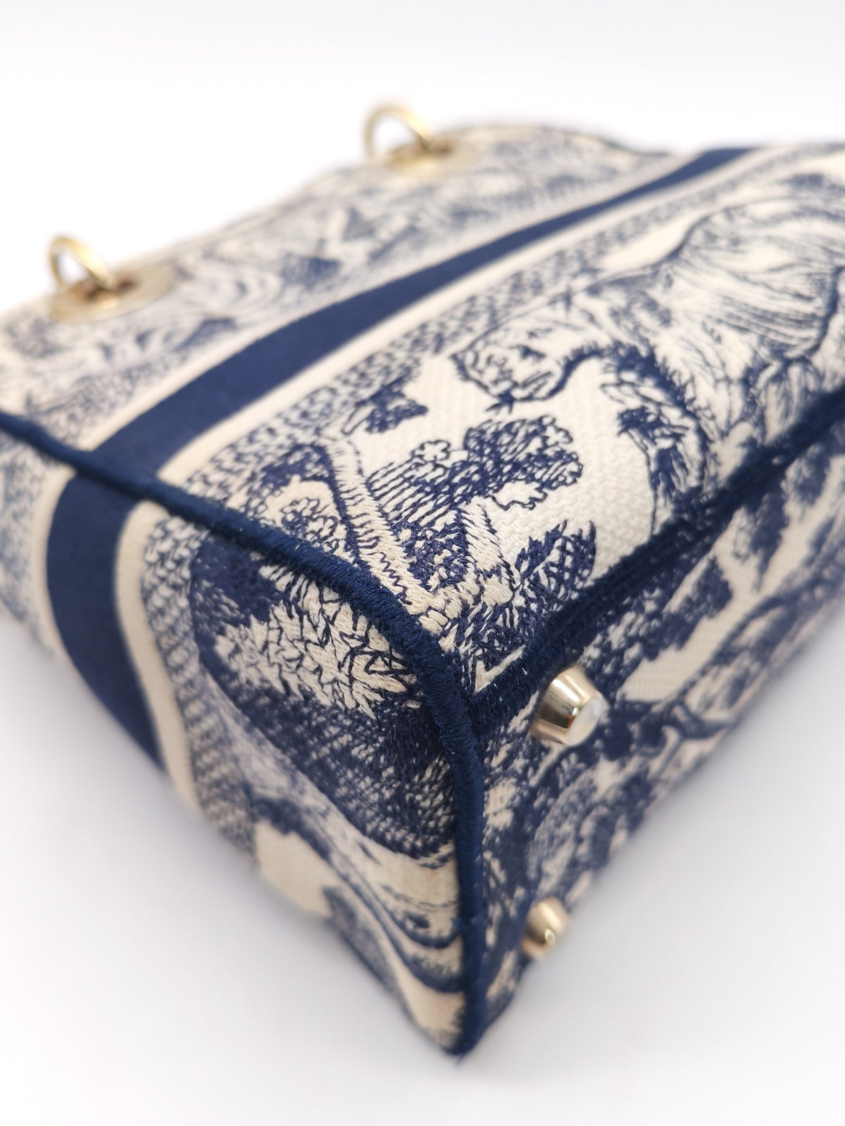 Christian Dior Lady D-Lite Medium in Navy Blue Toile de Jouy Embroidery Canvas and Light Gold Hardware | Purse Maison Luxury Bags Shop