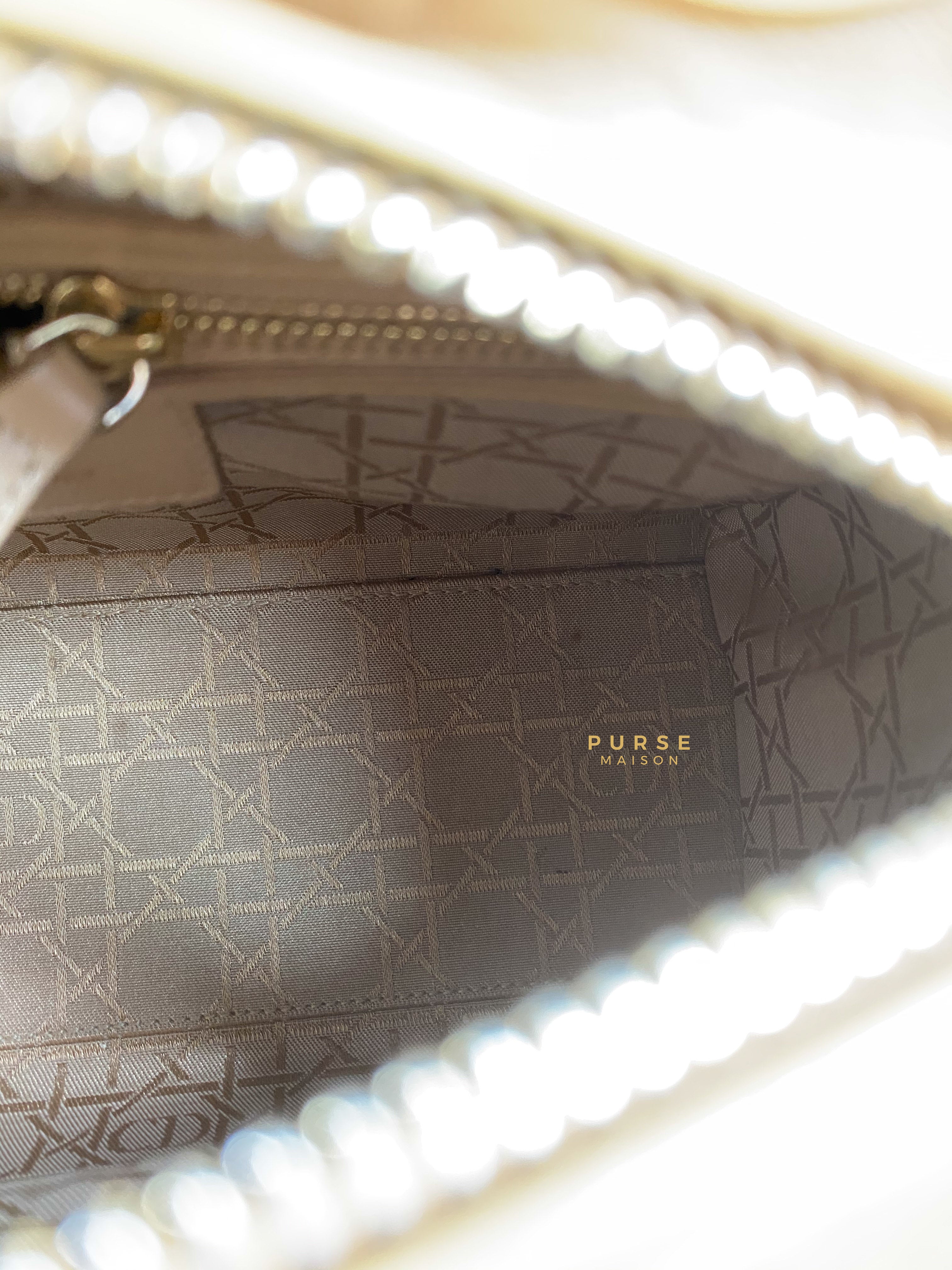 Christian Dior Lady Dior Beige Medium Light Gold hardware Lambskin | Purse Maison Luxury Bags Shop