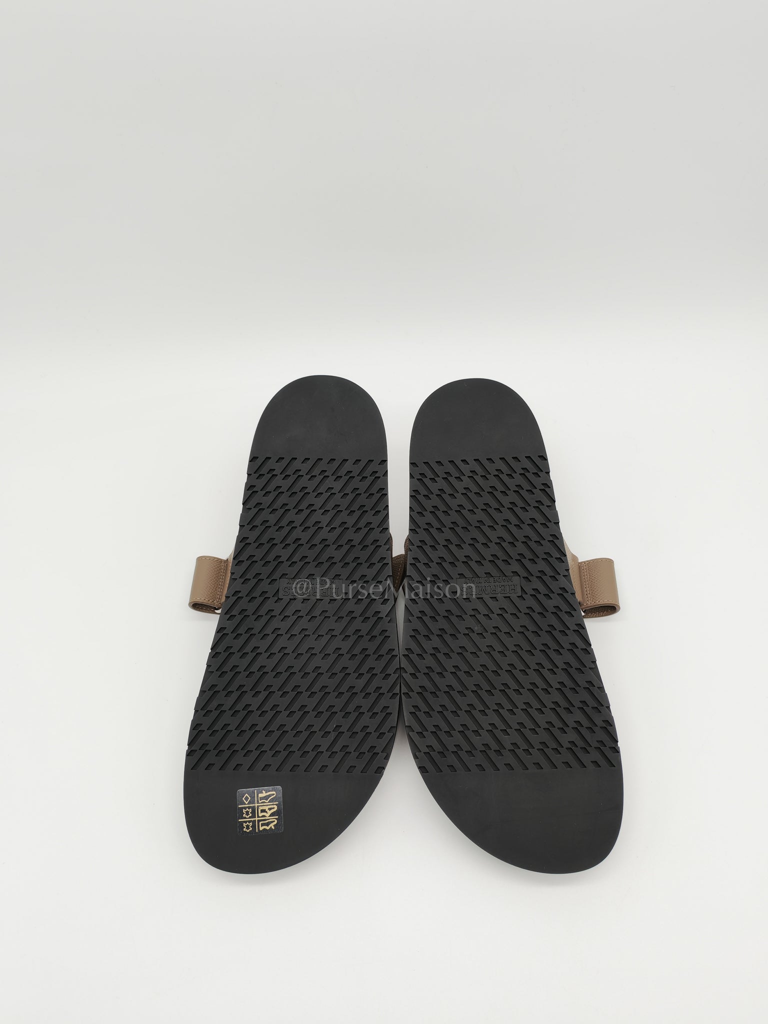 Chypre Etoupe in Epsom Leather Sandals Size 41 (EU) 26.5cm | Purse Maison Luxury Bags Shop