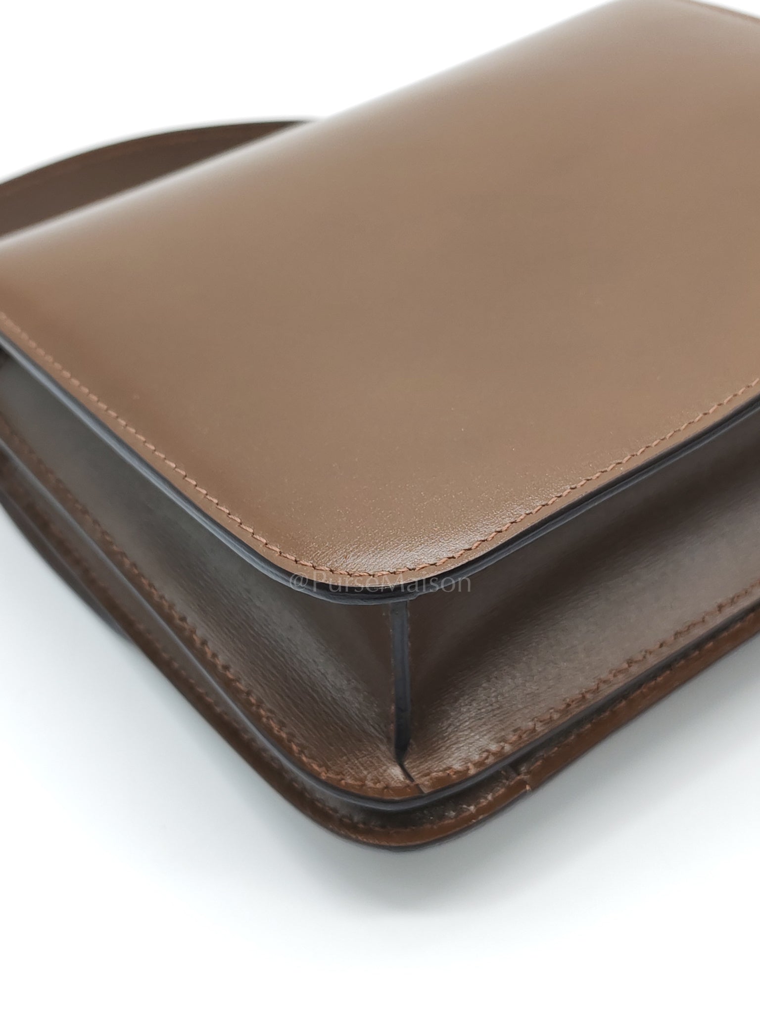 Classic Box in Brown Smooth Calfskin Leather Shoulder Bag | Purse Maison Luxury Bags Shop