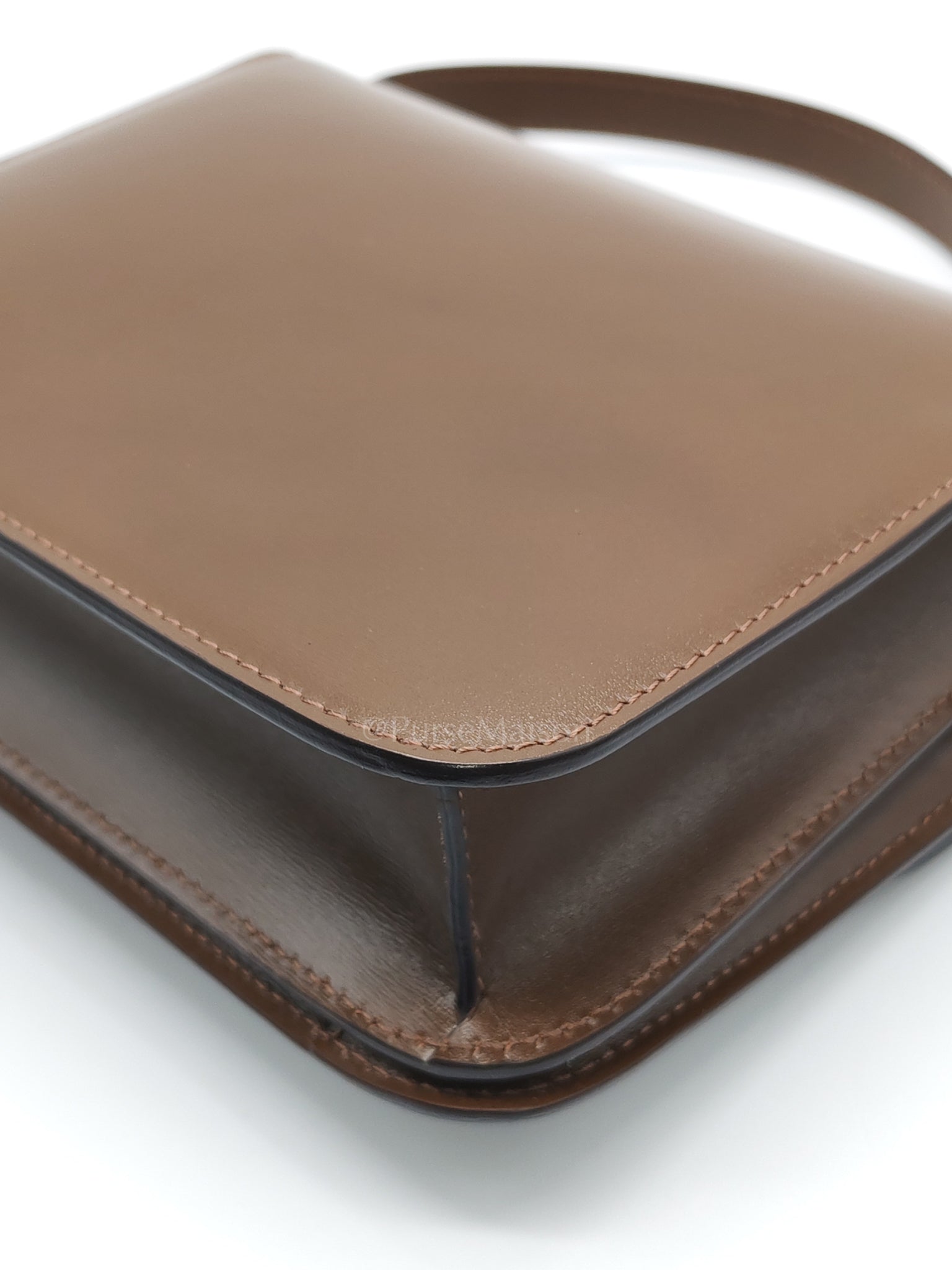 Classic Box in Brown Smooth Calfskin Leather Shoulder Bag | Purse Maison Luxury Bags Shop