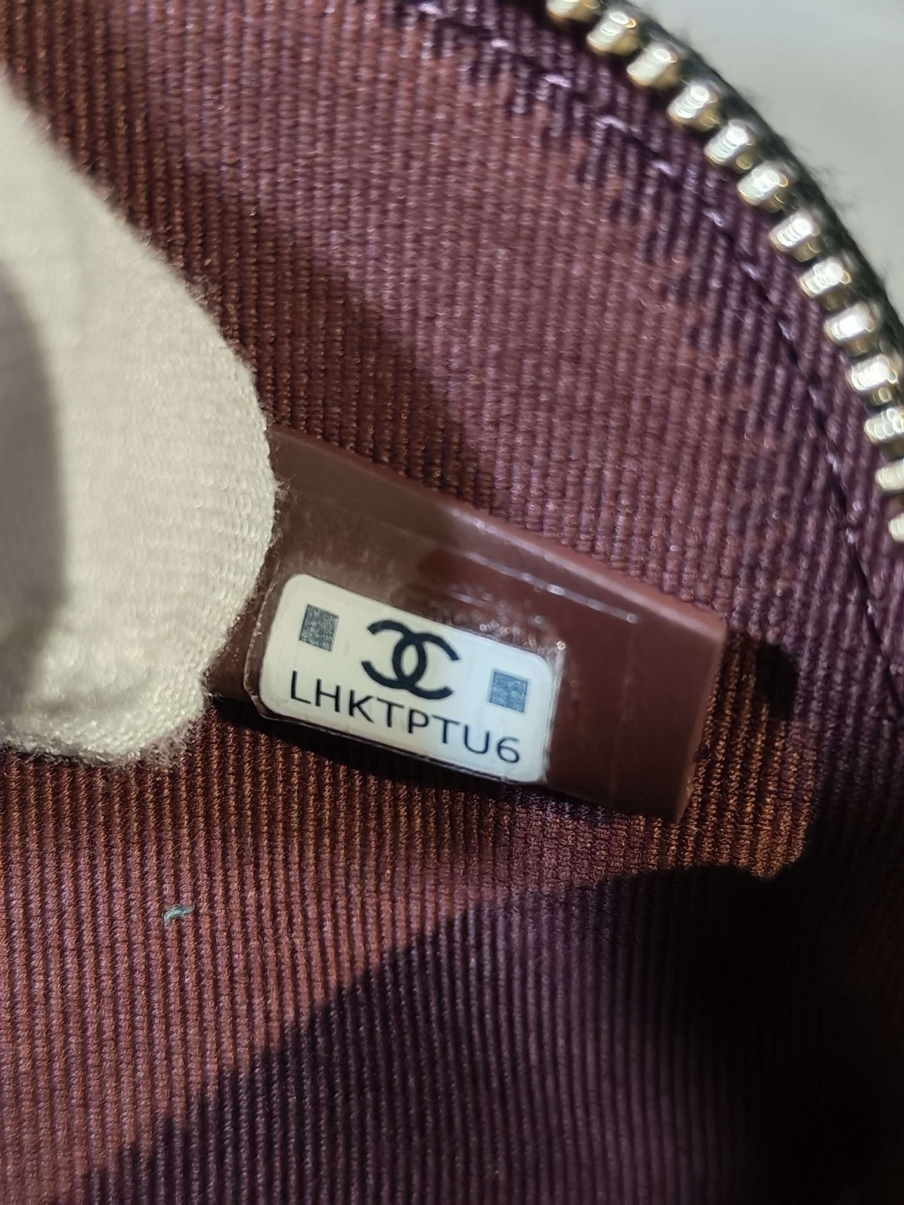 Classic Clutch on Chain in Black Caviar Leather and Gold Hardware (Microchip) | Purse Maison Luxury Bags Shop