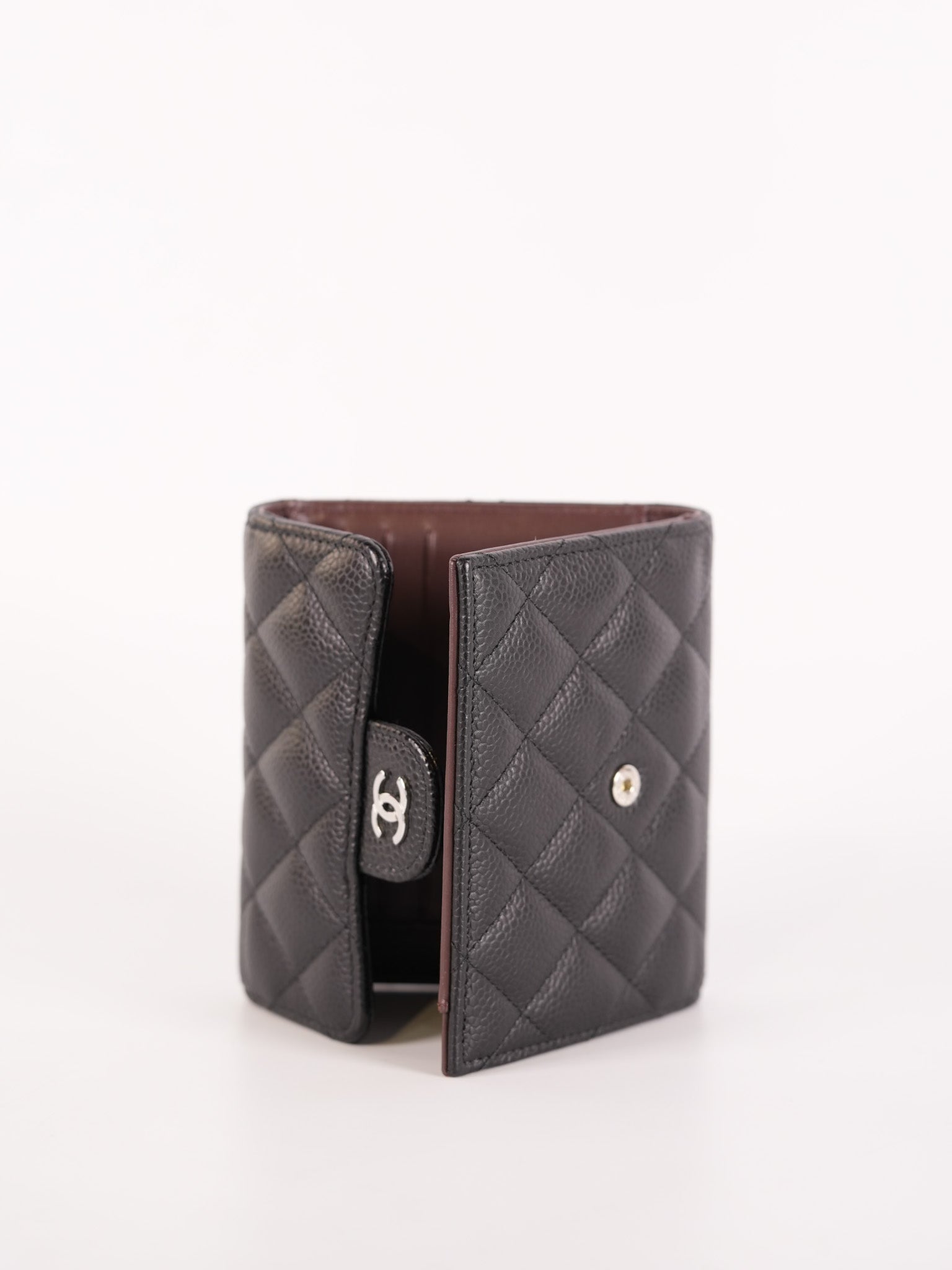 Classic Compact Wallet in Black Caviar Leather and Silver Hardware Series 31 | Purse Maison Luxury Bags Shop