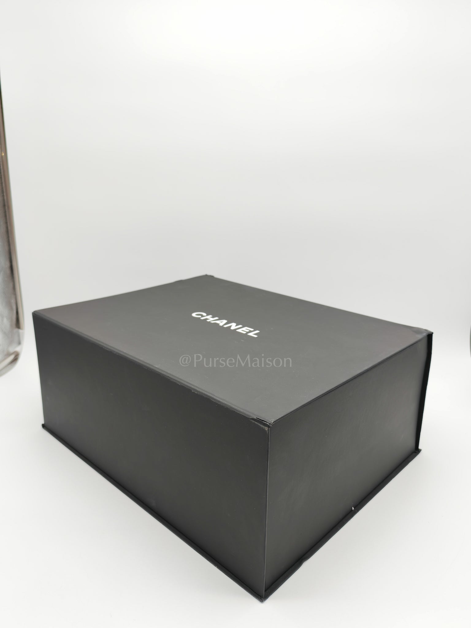 Classic Double Flap Jumbo in Black Caviar Leather and Gold Hardware Series 25 | Purse Maison Luxury Bags Shop