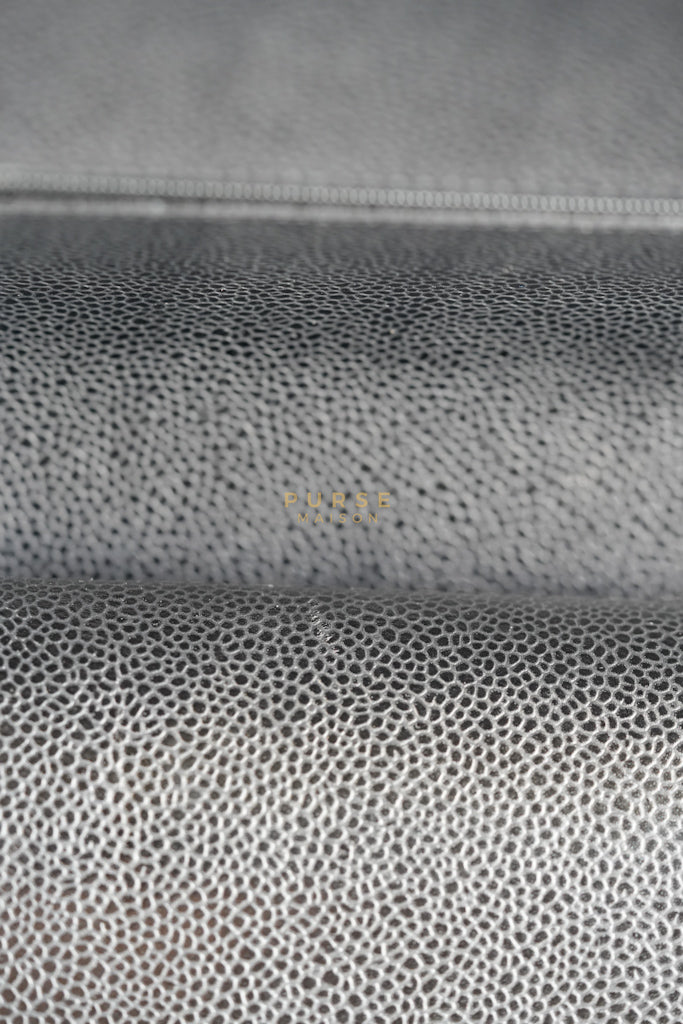 Classic Double Flap Maxi in Black Caviar Leather & Gold Hardware (Series 15) | Purse Maison Luxury Bags Shop