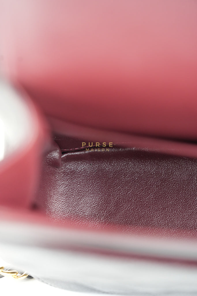 Classic Double Flap Maxi in Black Caviar Leather & Gold Hardware (Series 15) | Purse Maison Luxury Bags Shop