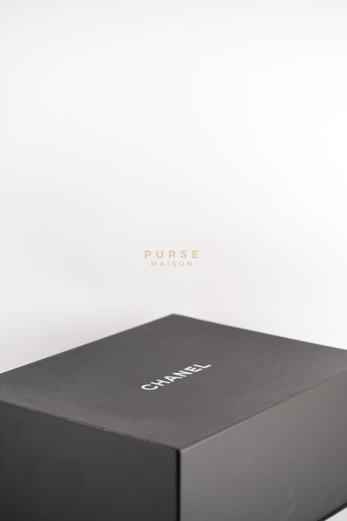 Classic Double Flap Maxi in Black Caviar Leather & Gold Hardware (Series 15) | Purse Maison Luxury Bags Shop