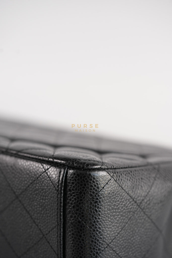 Classic Double Flap Maxi in Black Caviar Leather & Gold Hardware (Series 15) | Purse Maison Luxury Bags Shop