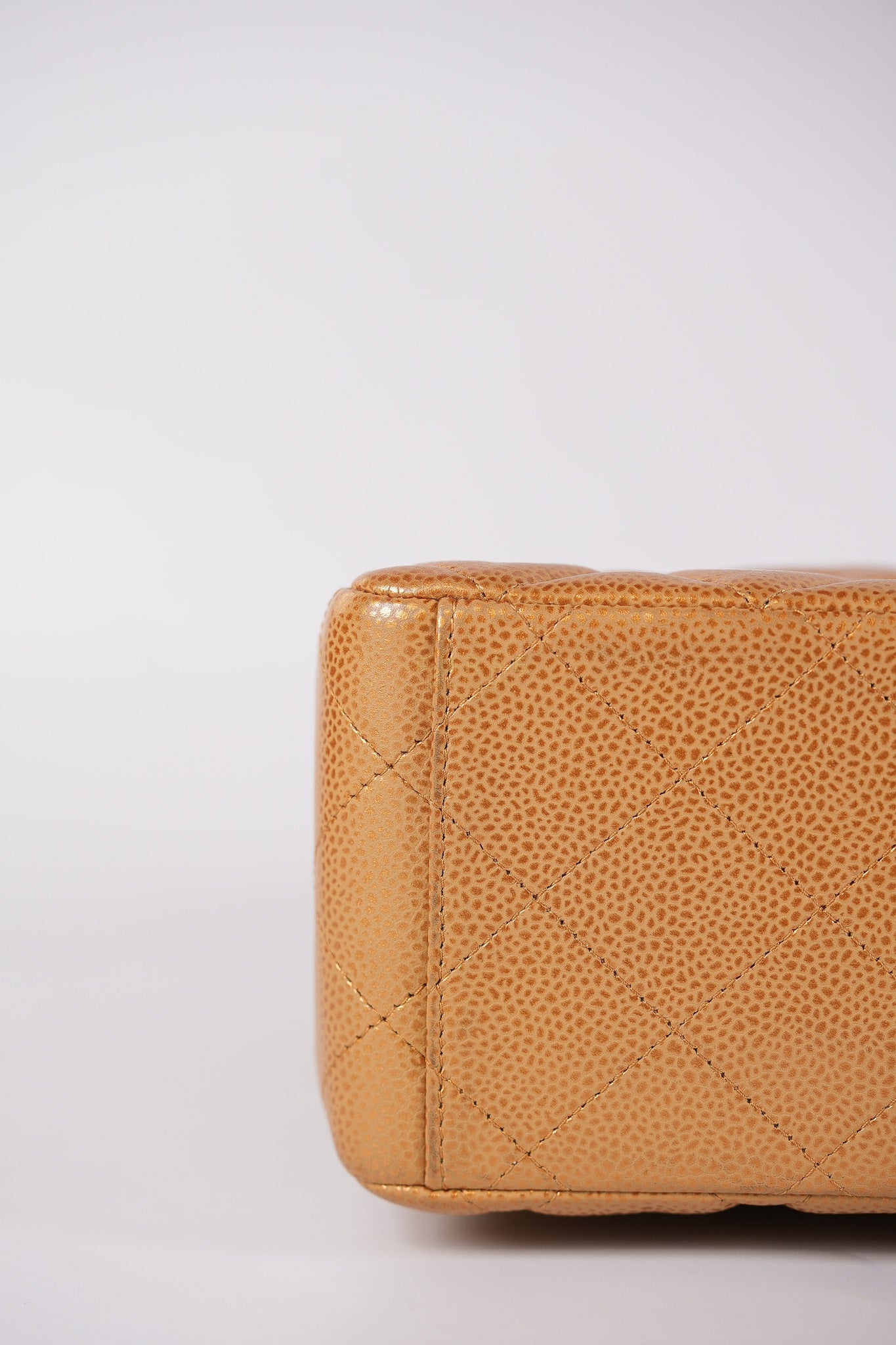 Classic Double Flap Maxi Metallic in Caviar Leather and Silver Hardware Series 14 | Purse Maison Luxury Bags Shop