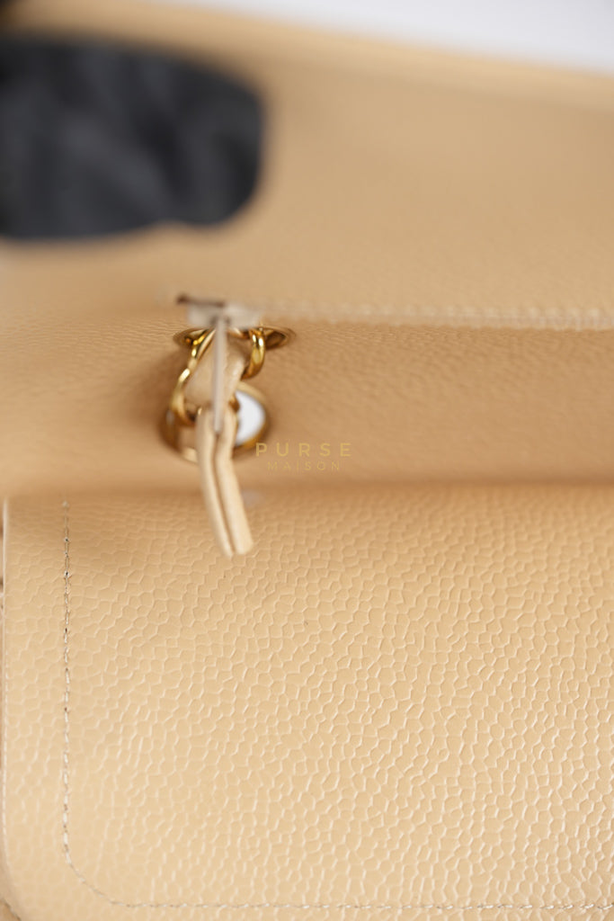 Classic Double Flap Medium Beige Clair in Caviar Leather and Gold Hardware (Microchip) | Purse Maison Luxury Bags Shop