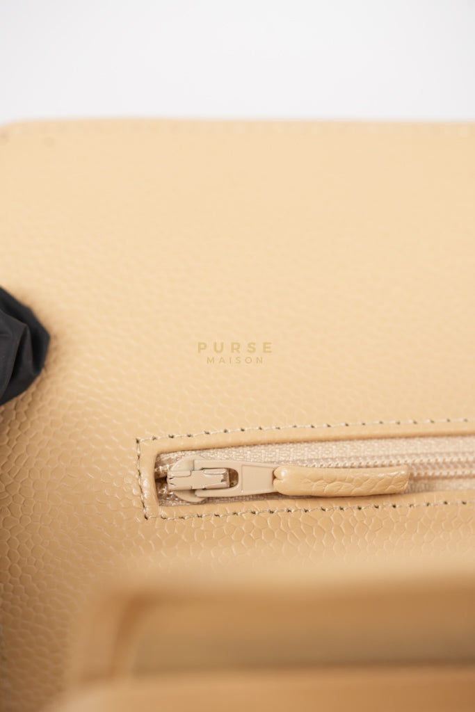 Classic Double Flap Medium Beige Clair in Caviar Leather and Gold Hardware (Microchip) | Purse Maison Luxury Bags Shop