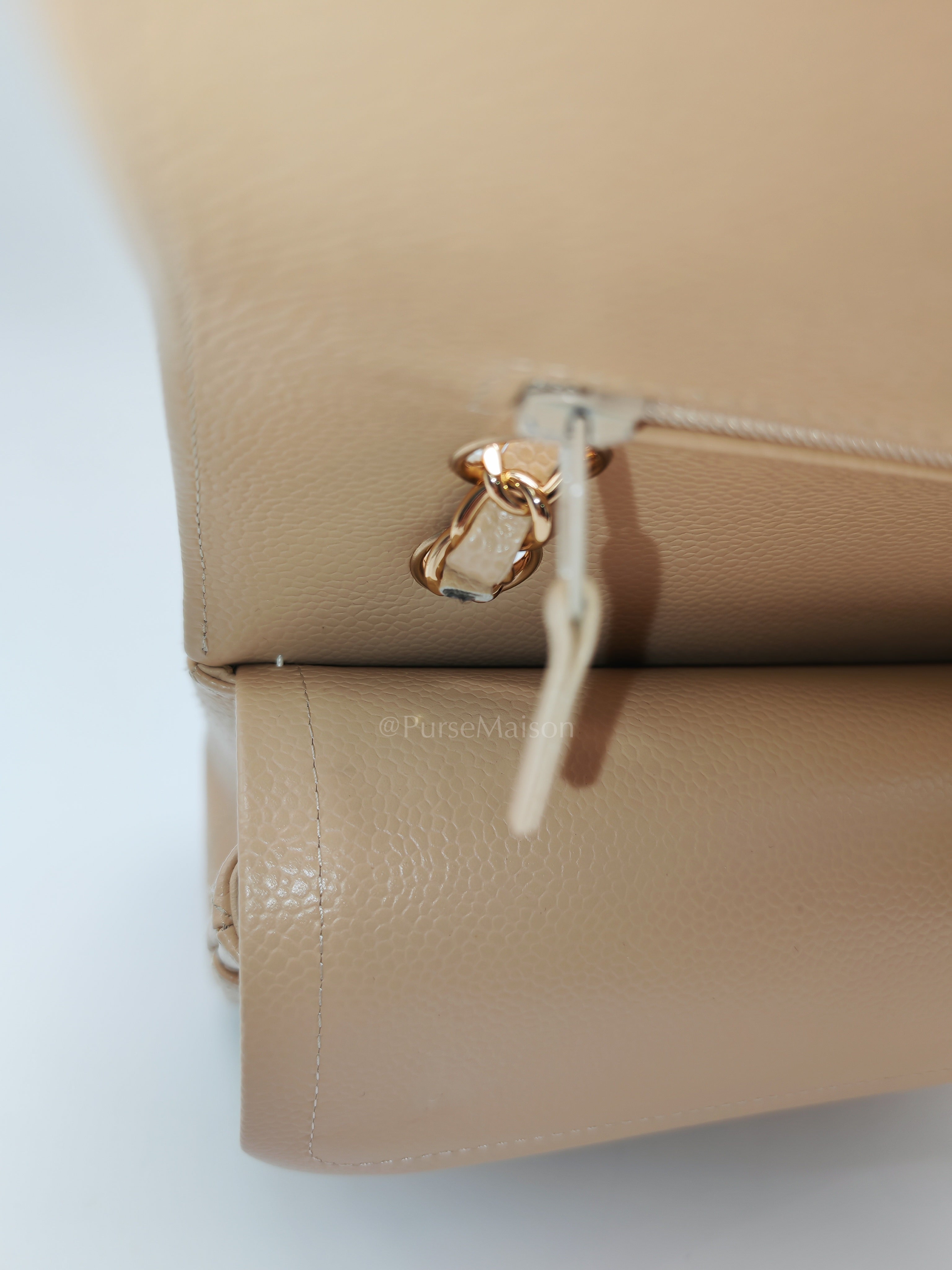 Classic Double Flap Medium in Beige Caviar Leather and Gold Hardware (Microchip) | Purse Maison Luxury Bags Shop