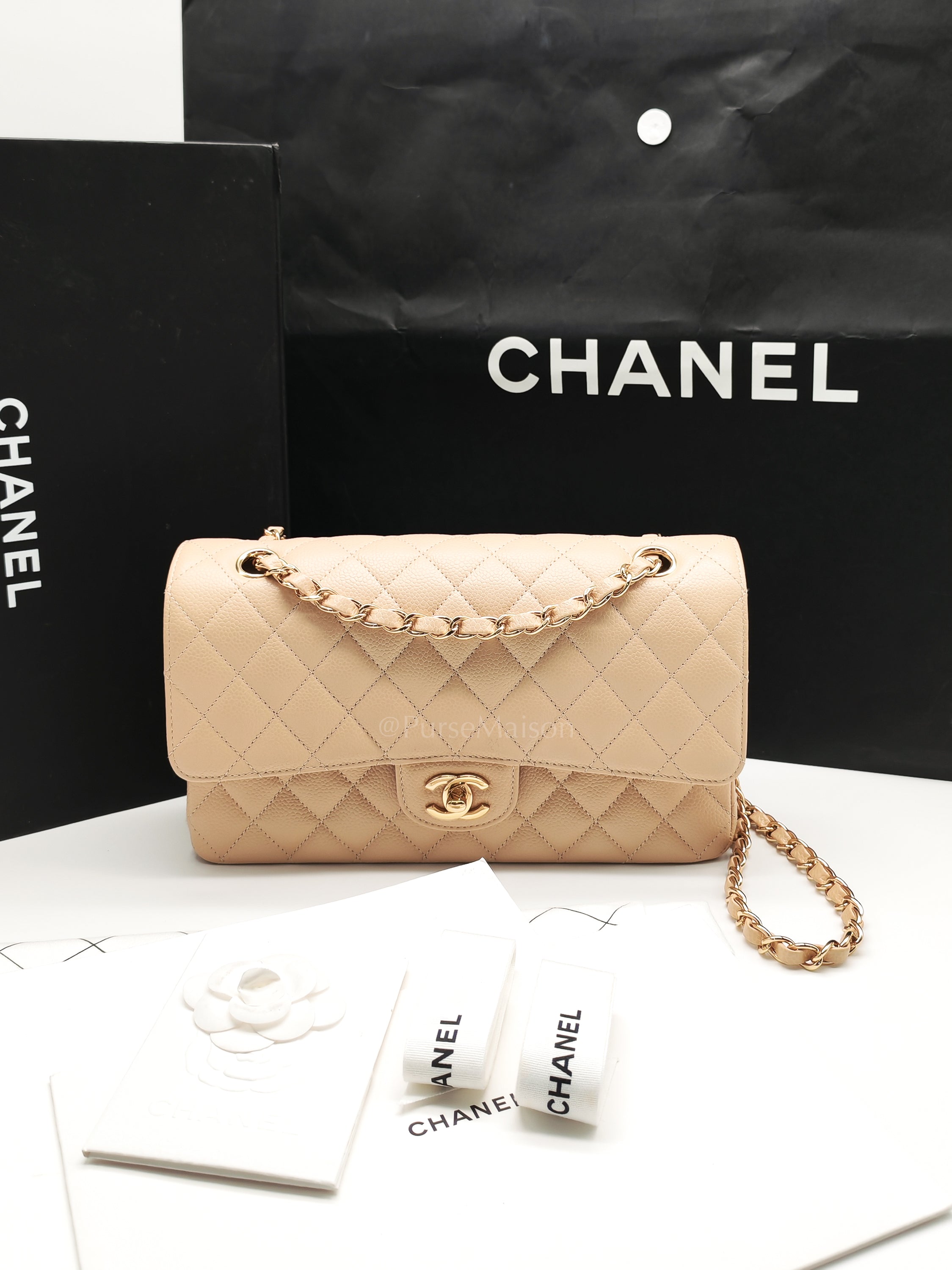 Classic Double Flap Medium in Beige Caviar Leather and Gold Hardware (Microchip) | Purse Maison Luxury Bags Shop