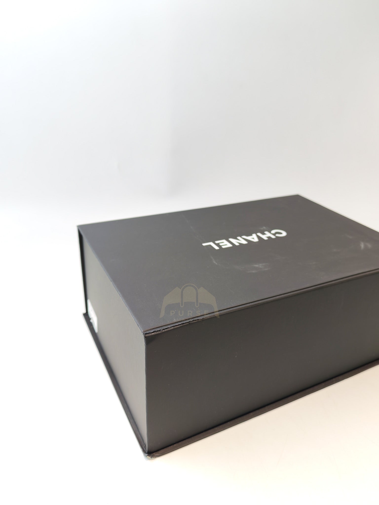 Classic Double Flap Medium in Beige Clair Caviar Leather and Gold Hardware Series 13 | Purse Maison Luxury Bags Shop