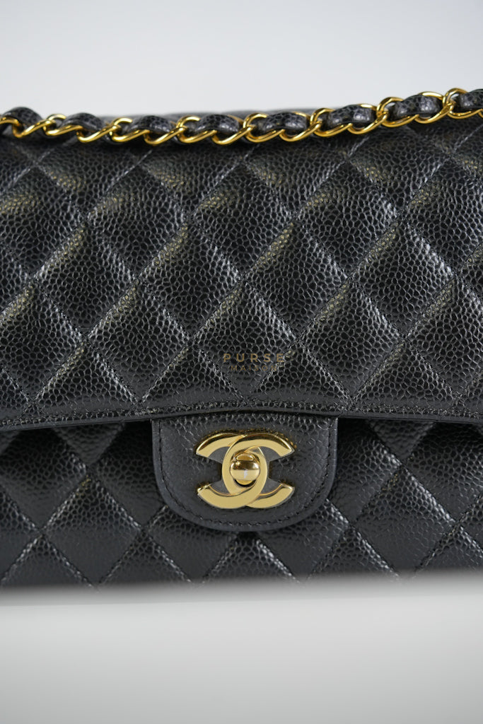 Classic Double Flap Medium in Black Caviar Leather and Gold Hardware (Microchip) | Purse Maison Luxury Bags Shop