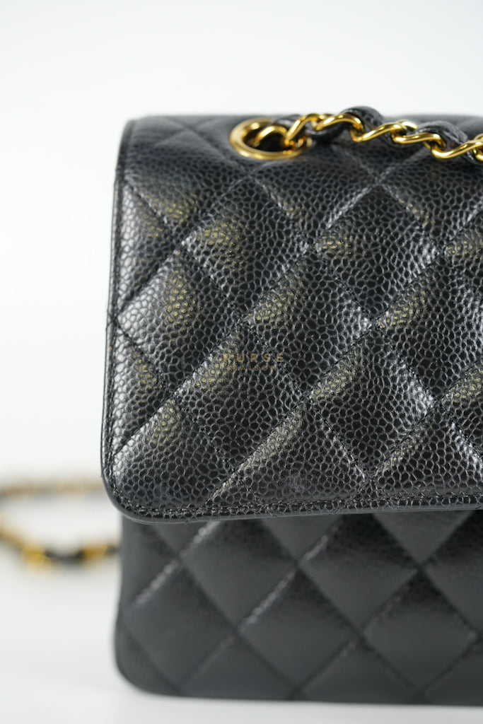 Classic Double Flap Medium in Black Caviar Leather and Gold Hardware (Microchip) | Purse Maison Luxury Bags Shop