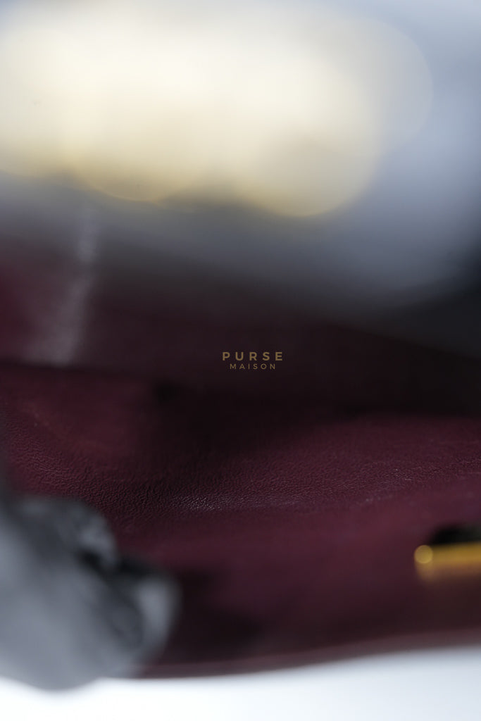 Classic Double Flap Medium in Black Caviar Leather and Gold Hardware (Microchip) | Purse Maison Luxury Bags Shop