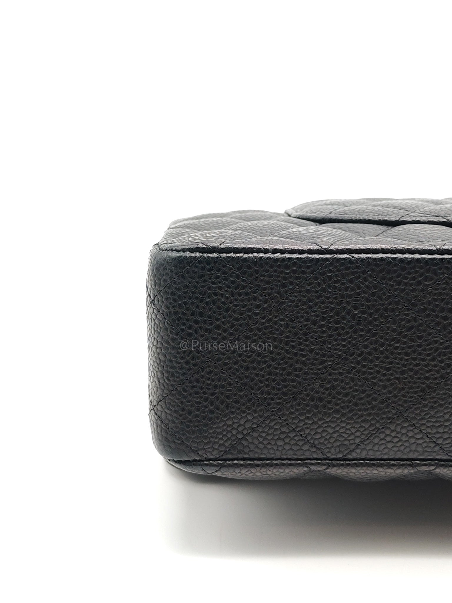 Classic Double Flap Medium in Black Quilted Caviar Leather and Gold Hardware Series 28 | Purse Maison Luxury Bags Shop