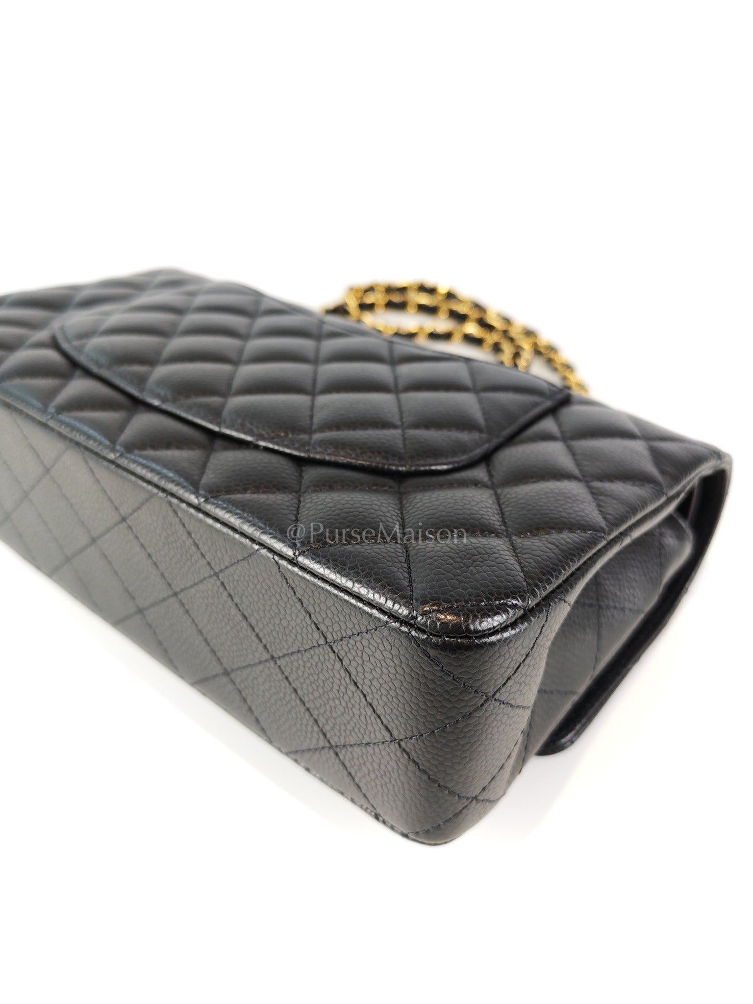 Classic Double Flap Medium in Caviar Leather and Gold Hardware (Microchip) | Purse Maison Luxury Bags Shop