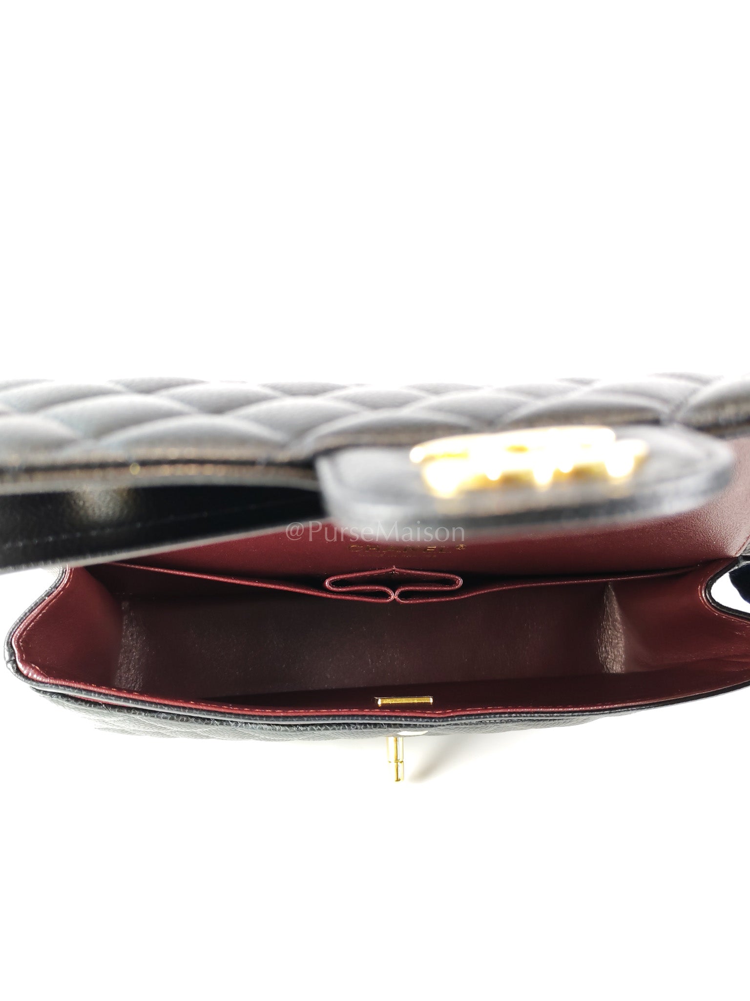 Classic Double Flap Medium in Caviar Leather and Gold Hardware (Microchip) | Purse Maison Luxury Bags Shop