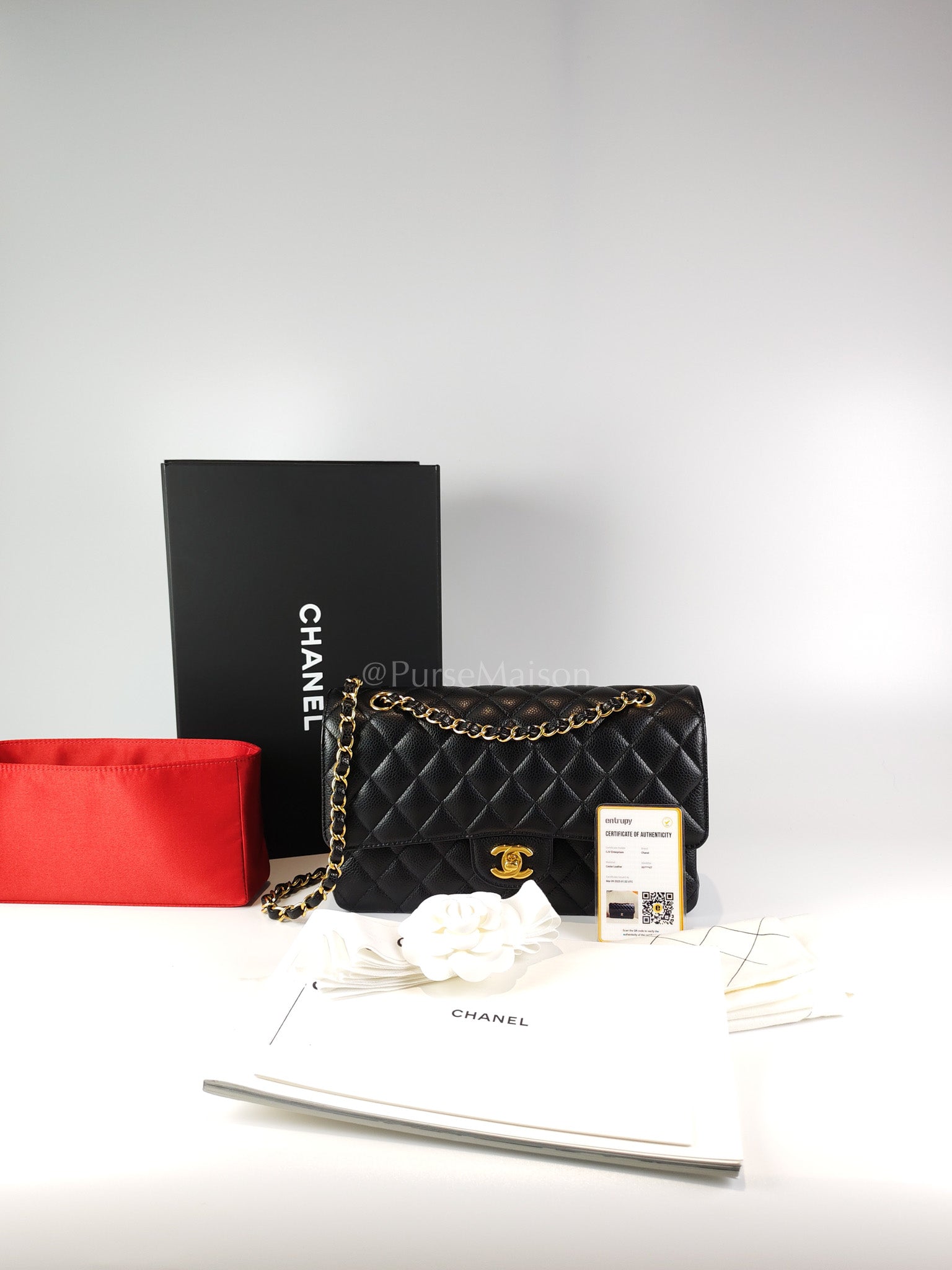 Classic Double Flap Medium in Caviar Leather and Gold Hardware (Microchip) | Purse Maison Luxury Bags Shop