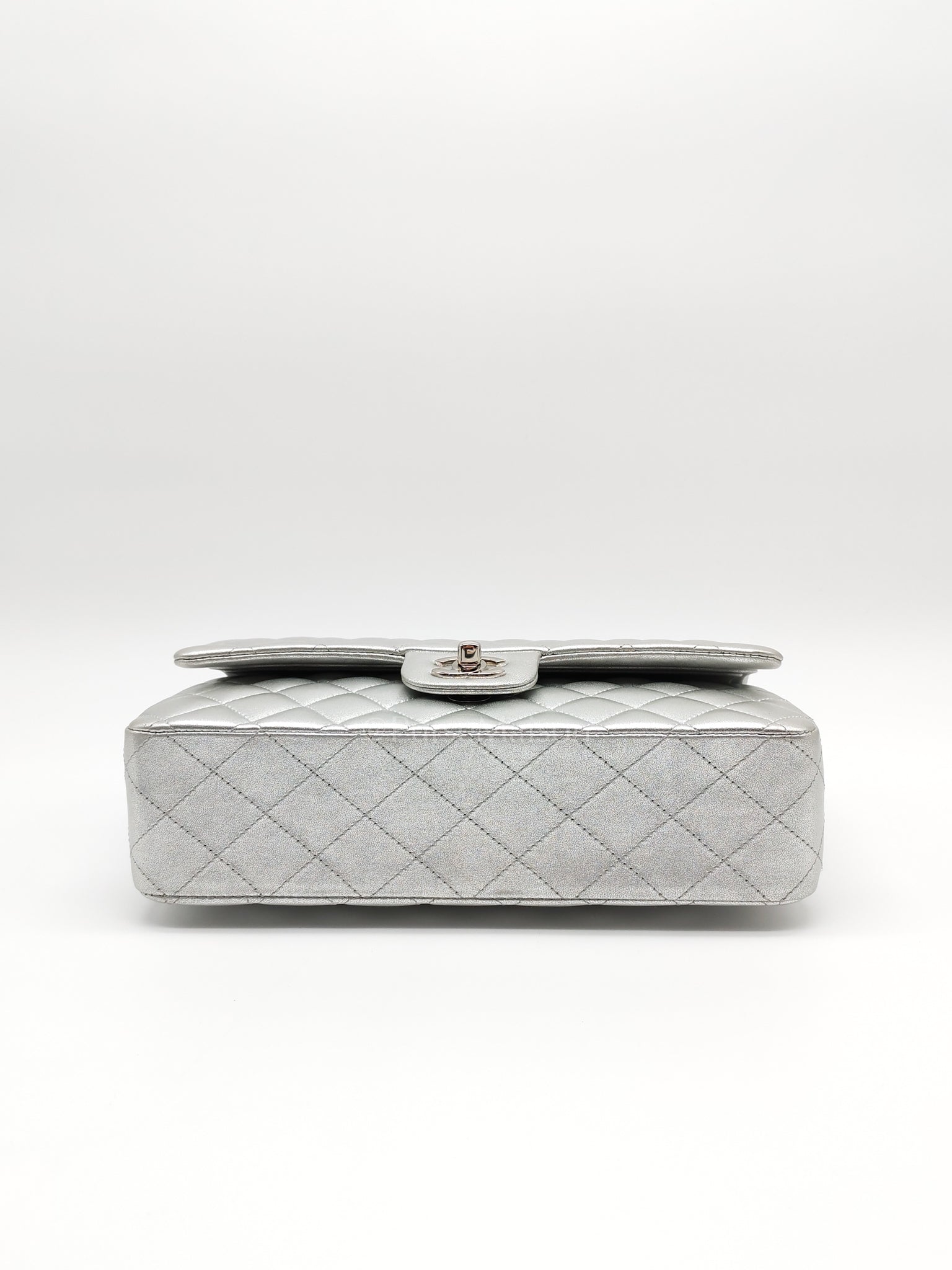 Classic Double Flap Medium in Metallic Silver and Silver Hardware (Microchip) | Purse Maison Luxury Bags Shop