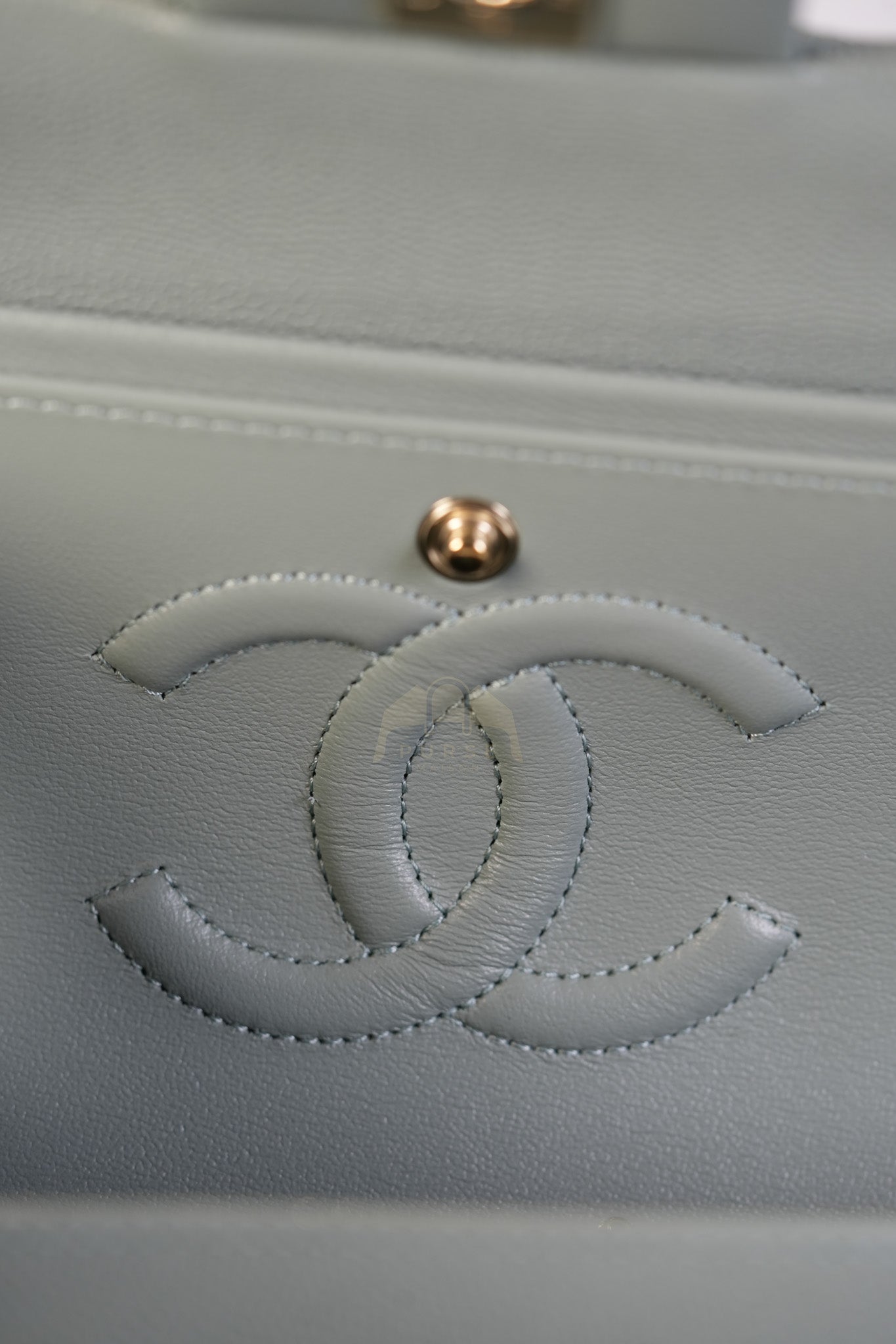 Classic Double Flap Medium in Mint Green Quilted Caviar Leather & Light Gold Hardware Microchip | Purse Maison Luxury Bags Shop