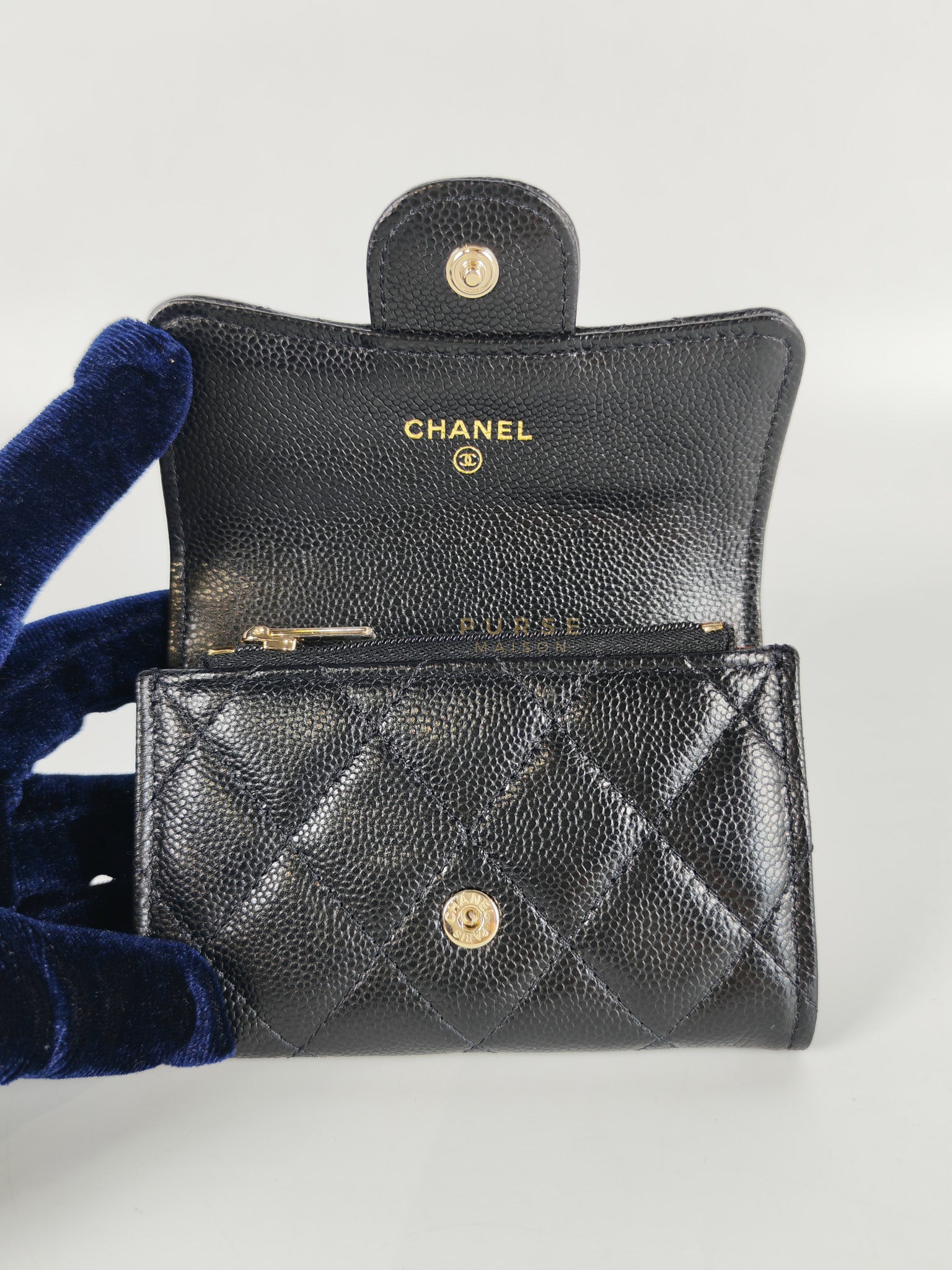 Classic Flap Card Holder in Black Caviar Leather and Light Gold Hardware (New Version with Zipper) (Microchip) | Purse Maison Luxury Bags Shop