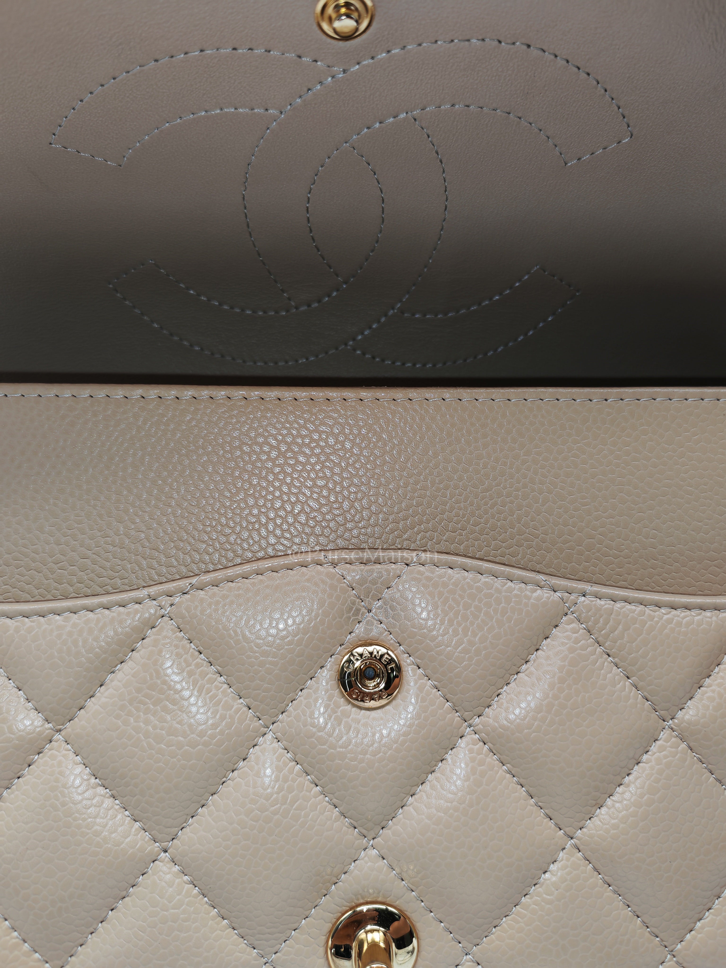 Classic Jumbo Double Flap in Beige Clair Leather and Gold Hardware Series 20 | Purse Maison Luxury Bags Shop