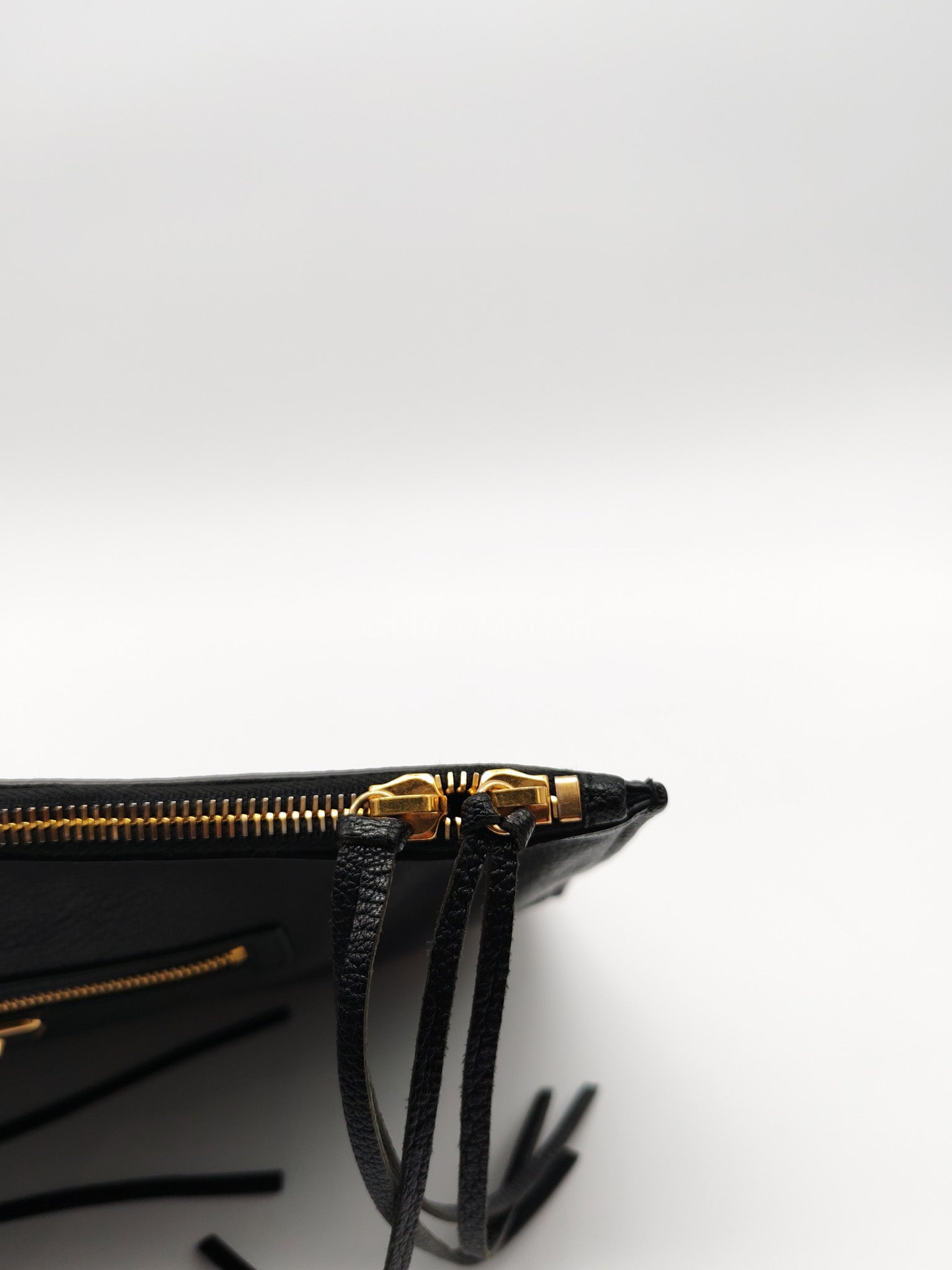 Classic Metallic Edge Clutch in Black Calfskin Leather | Purse Maison Luxury Bags Shop