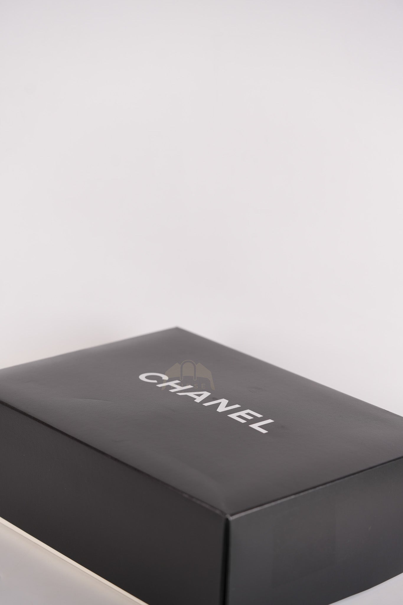 Classic Single Flap Jumbo in Black Caviar Leather Gold Hardware (Series 14) | Purse Maison Luxury Bags Shop