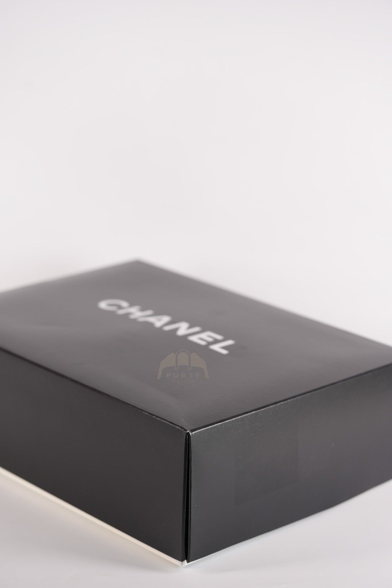 Classic Single Flap Jumbo in Black Caviar Leather Gold Hardware (Series 14) | Purse Maison Luxury Bags Shop