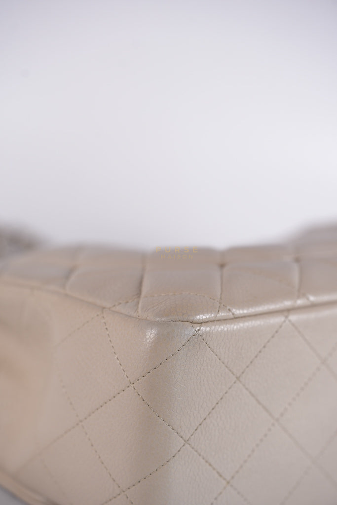 Classic Single Flap Jumbo in Light Gray Caviar Leather and Silver Hardware (Series 14) | Purse Maison Luxury Bags Shop