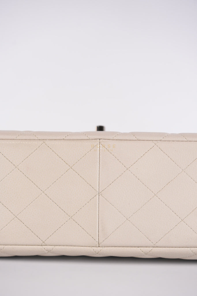 Classic Single Flap Jumbo in Light Gray Caviar Leather and Silver Hardware (Series 14) | Purse Maison Luxury Bags Shop