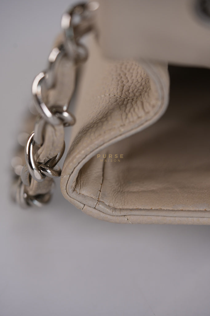 Classic Single Flap Jumbo in Light Gray Caviar Leather and Silver Hardware (Series 14) | Purse Maison Luxury Bags Shop