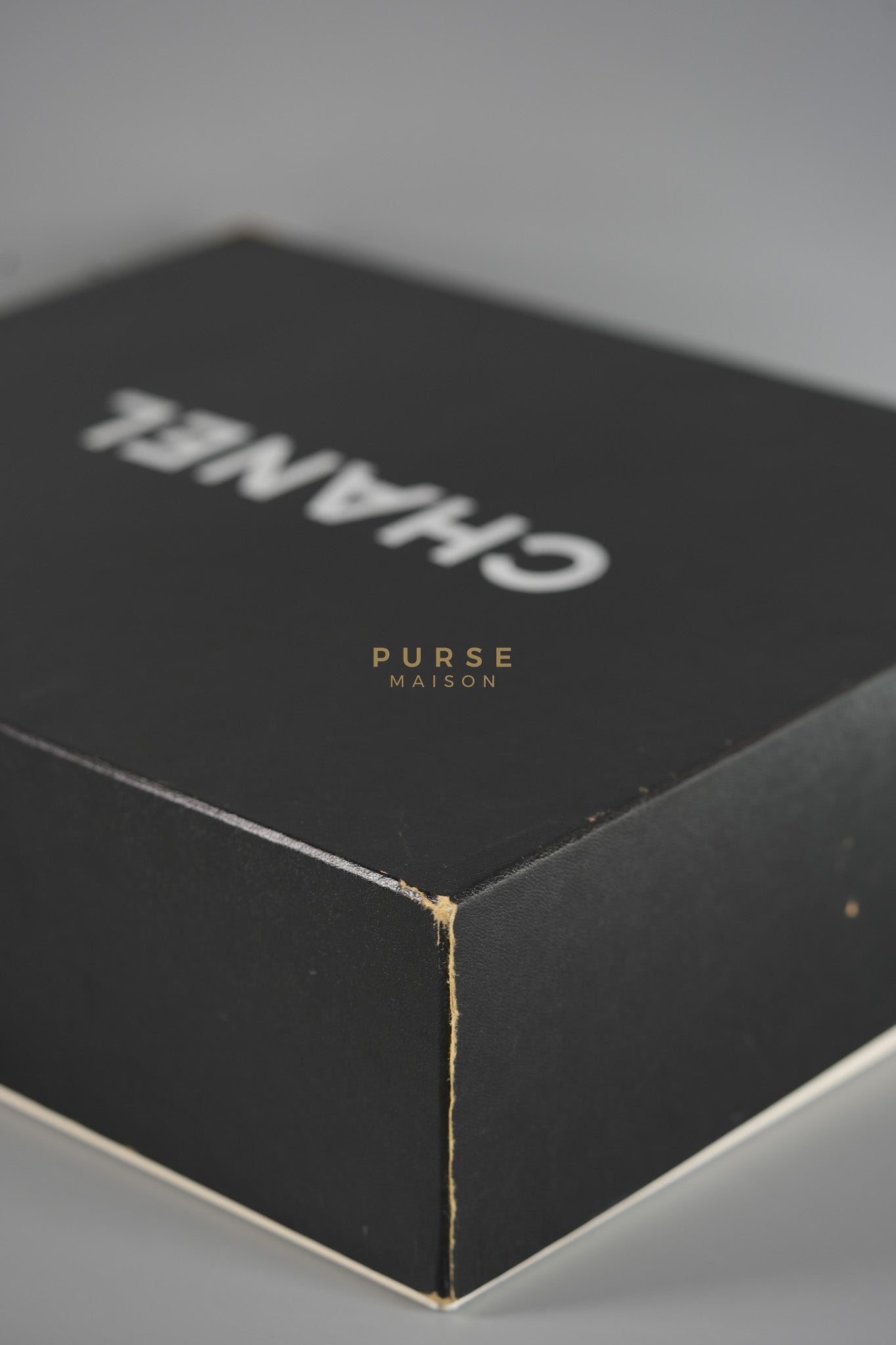 Classic Single Flap Jumbo in White Caviar Leather & Silver Hardware Series 10 | Purse Maison Luxury Bags Shop