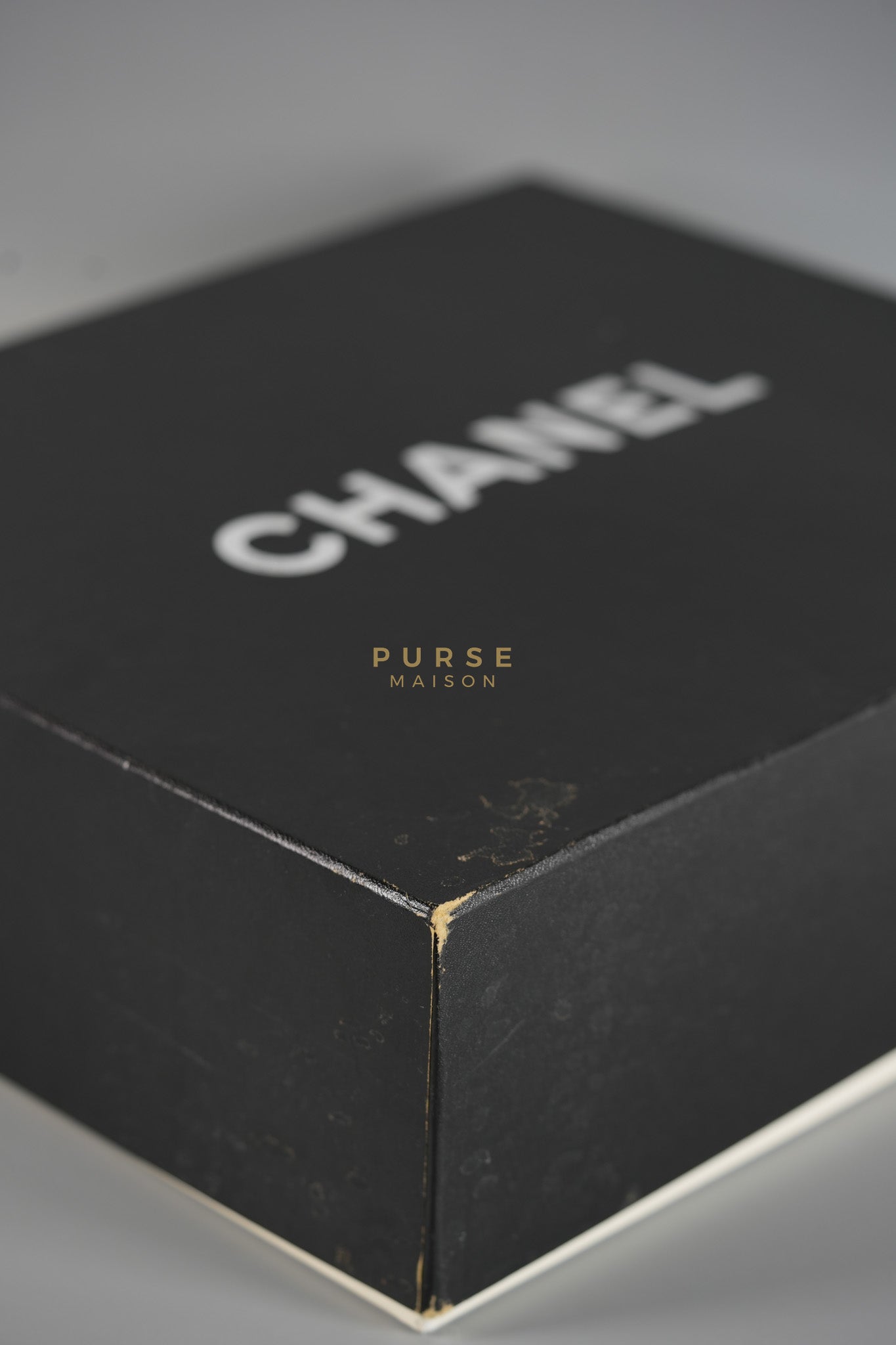 Classic Single Flap Jumbo in White Caviar Leather & Silver Hardware Series 10 | Purse Maison Luxury Bags Shop