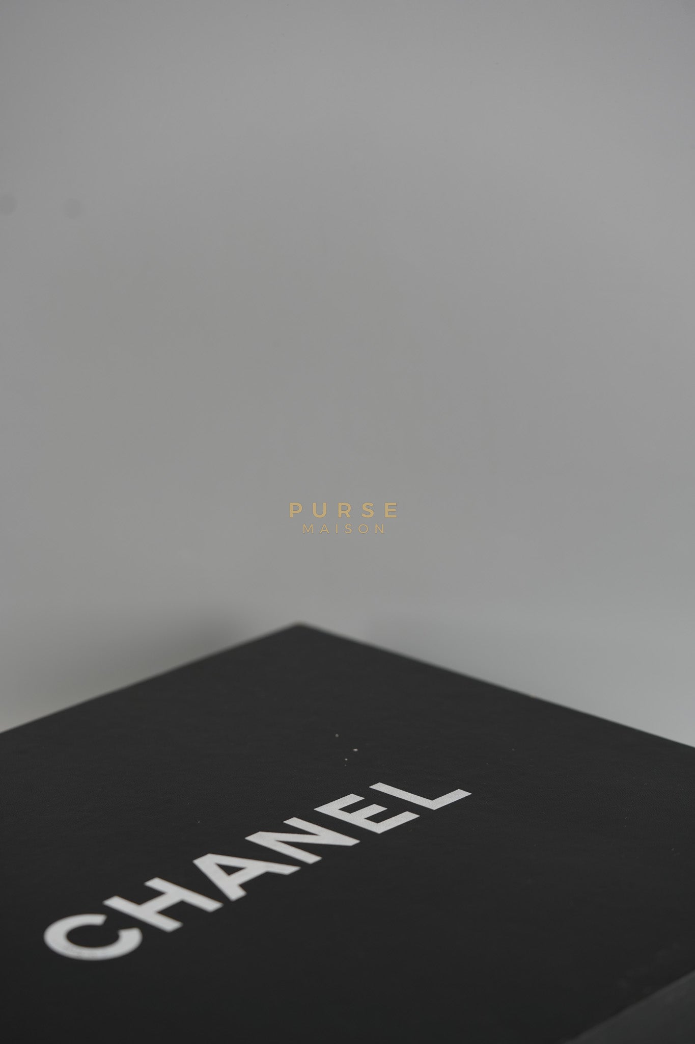 Classic Single Flap Jumbo in White Caviar Leather & Silver Hardware Series 10 | Purse Maison Luxury Bags Shop