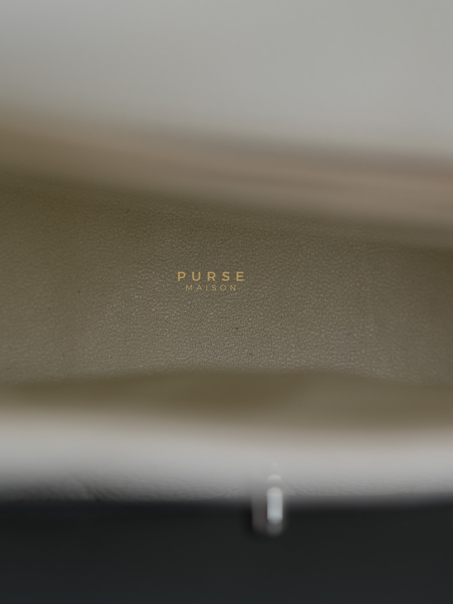 Classic Single Flap Jumbo in White Caviar Leather & Silver Hardware Series 10 | Purse Maison Luxury Bags Shop