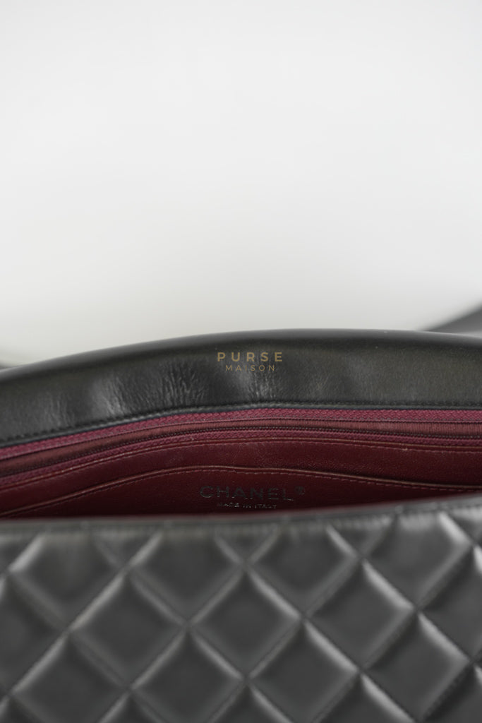 Classic Single Flap Maxi in Black Lambskin Leather and Silver Hardware Series 13 | Purse Maison Luxury Bags Shop