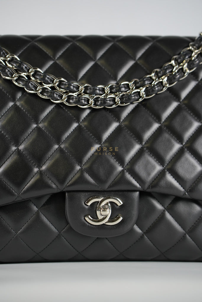 Classic Single Flap Maxi in Black Lambskin Leather and Silver Hardware Series 13 | Purse Maison Luxury Bags Shop