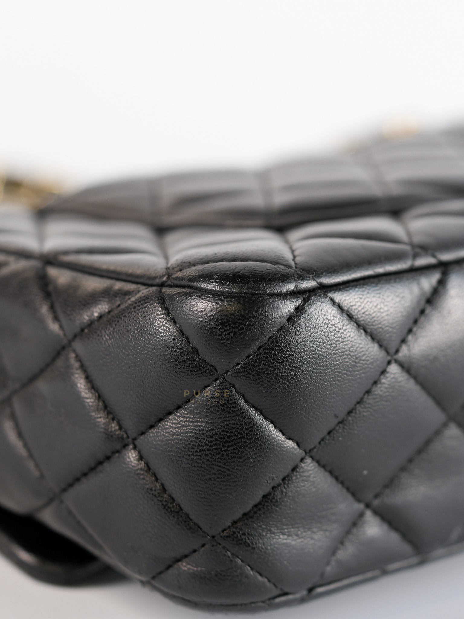 Classic Single Flap Medium Lambskin Leather and Gold Hardware Series 18 | Purse Maison Luxury Bags Shop