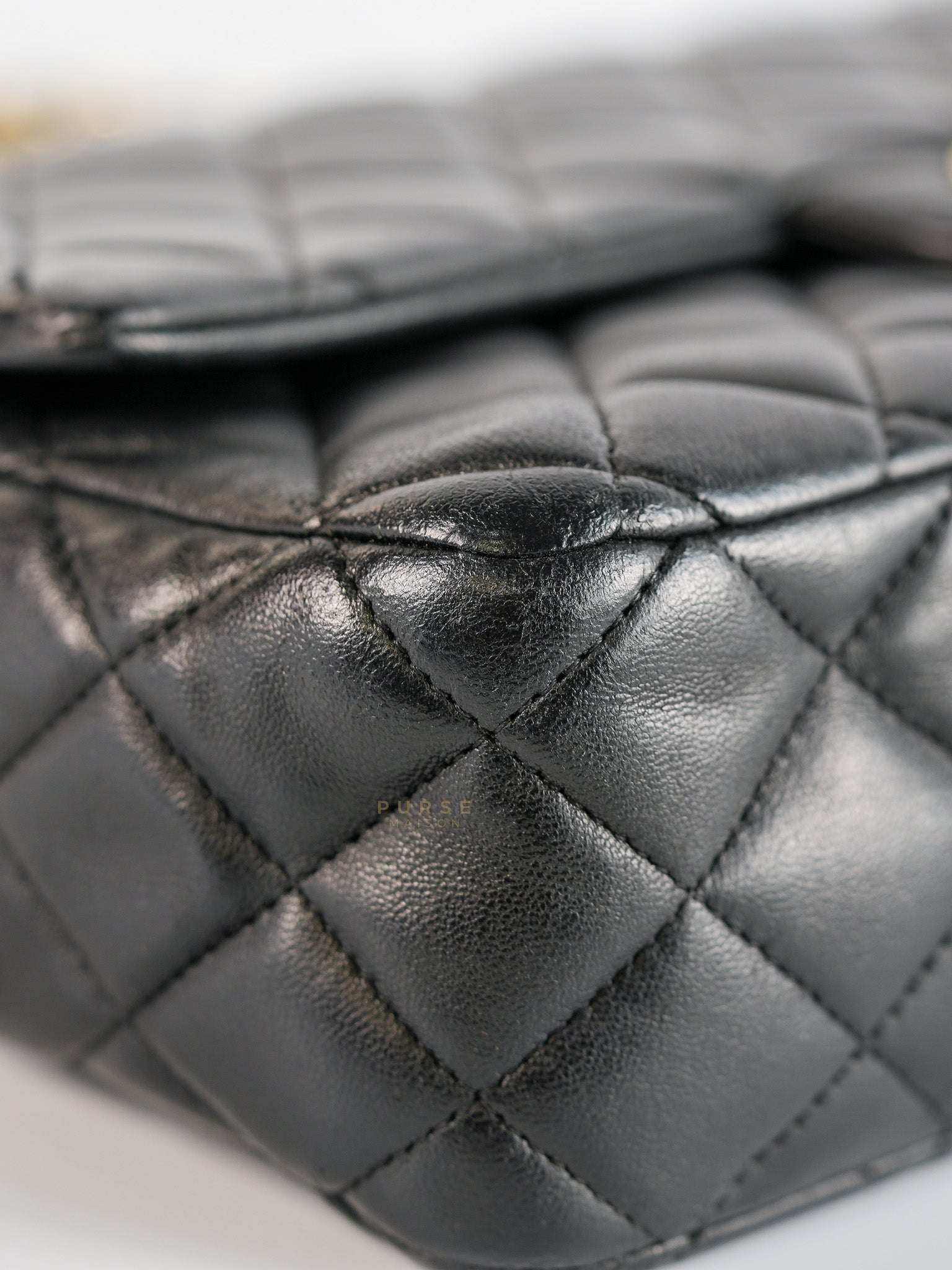 Classic Single Flap Medium Lambskin Leather and Gold Hardware Series 18 | Purse Maison Luxury Bags Shop