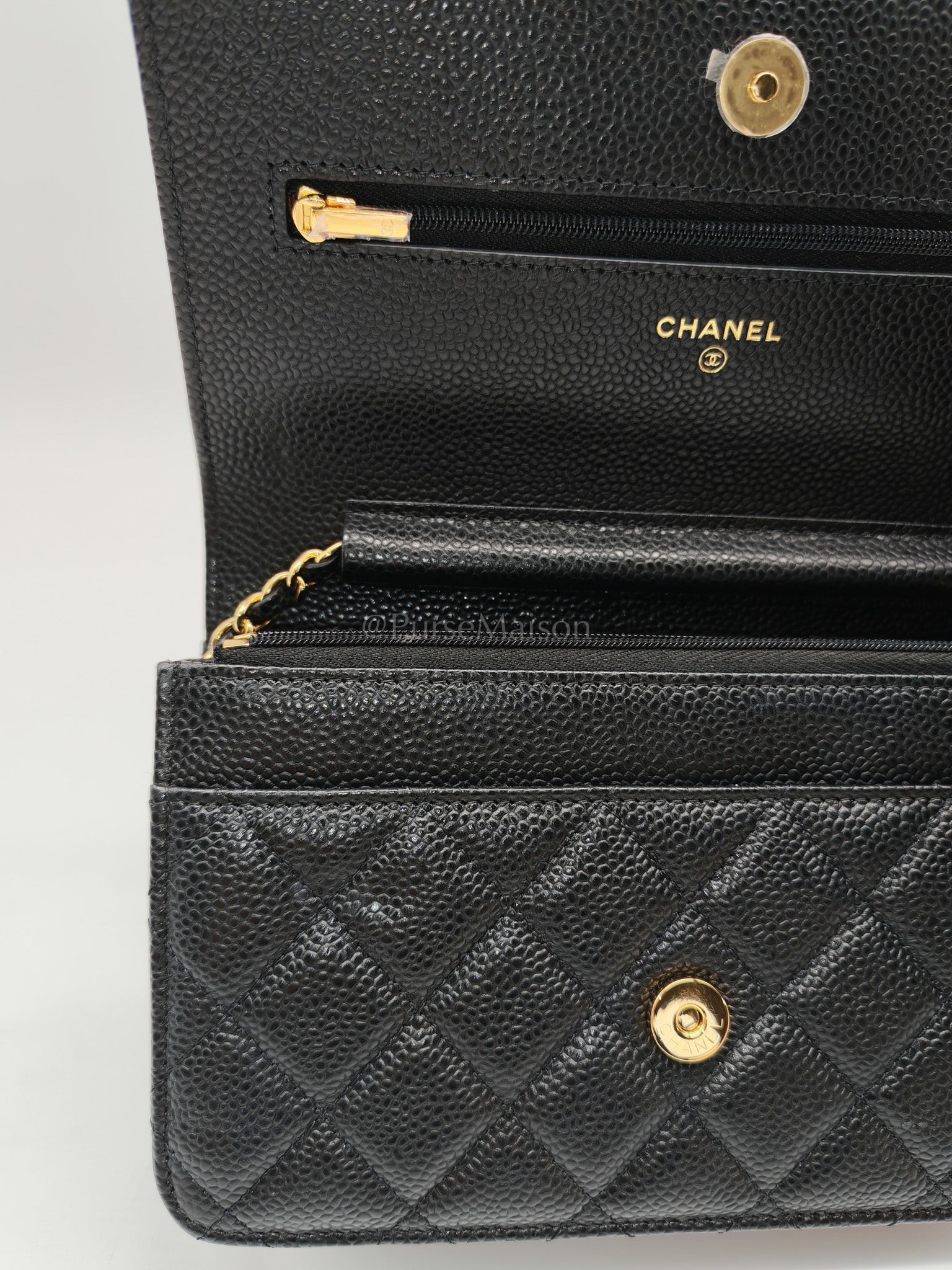 Classic Wallet on Chain Black Caviar in Gold Hardware Microchip(G3****13) | Purse Maison Luxury Bags Shop