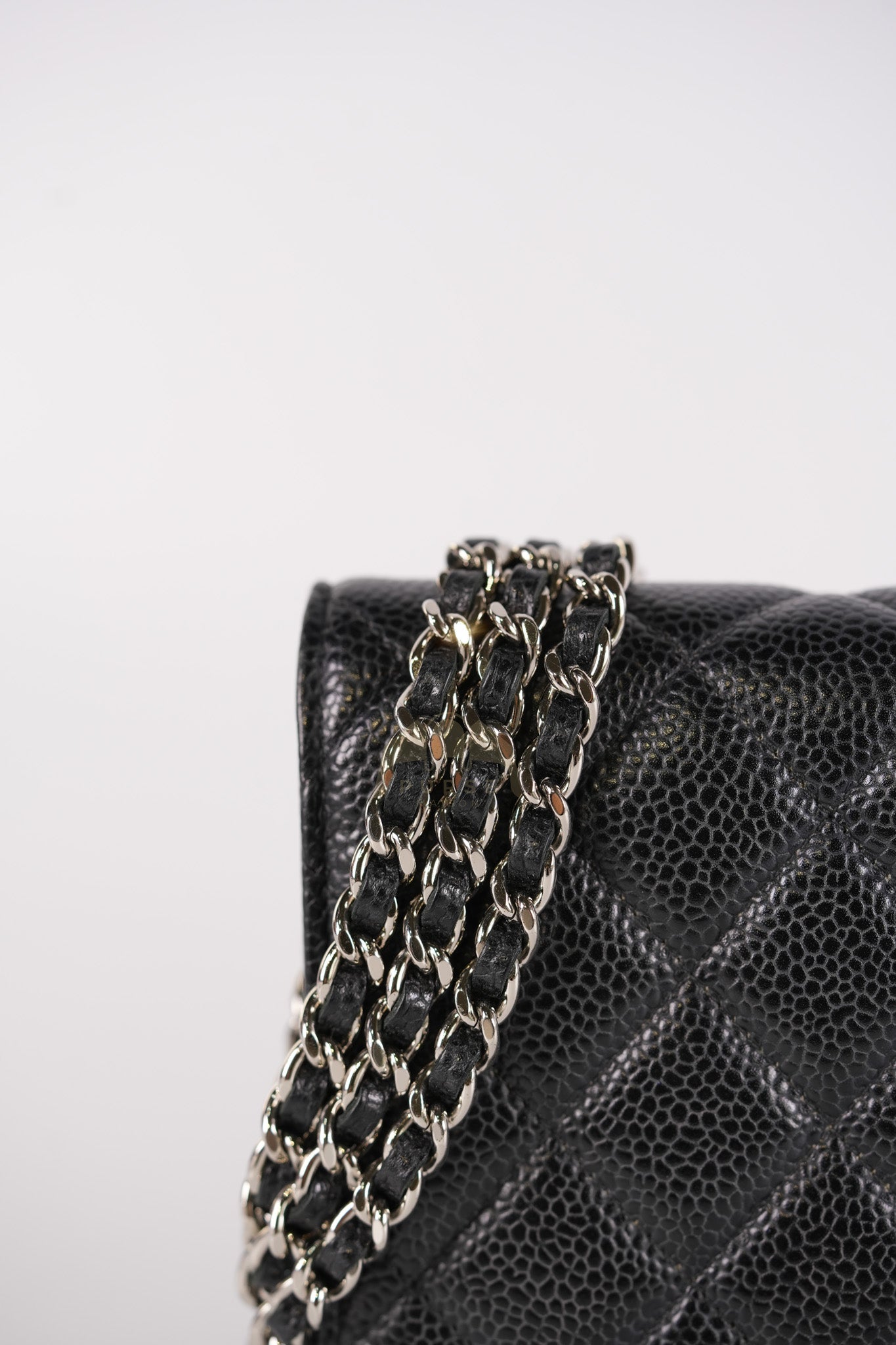 Classic Wallet on Chain in Black Caviar Leather and Silver Hardware (Microchip) | Purse Maison Luxury Bags Shop
