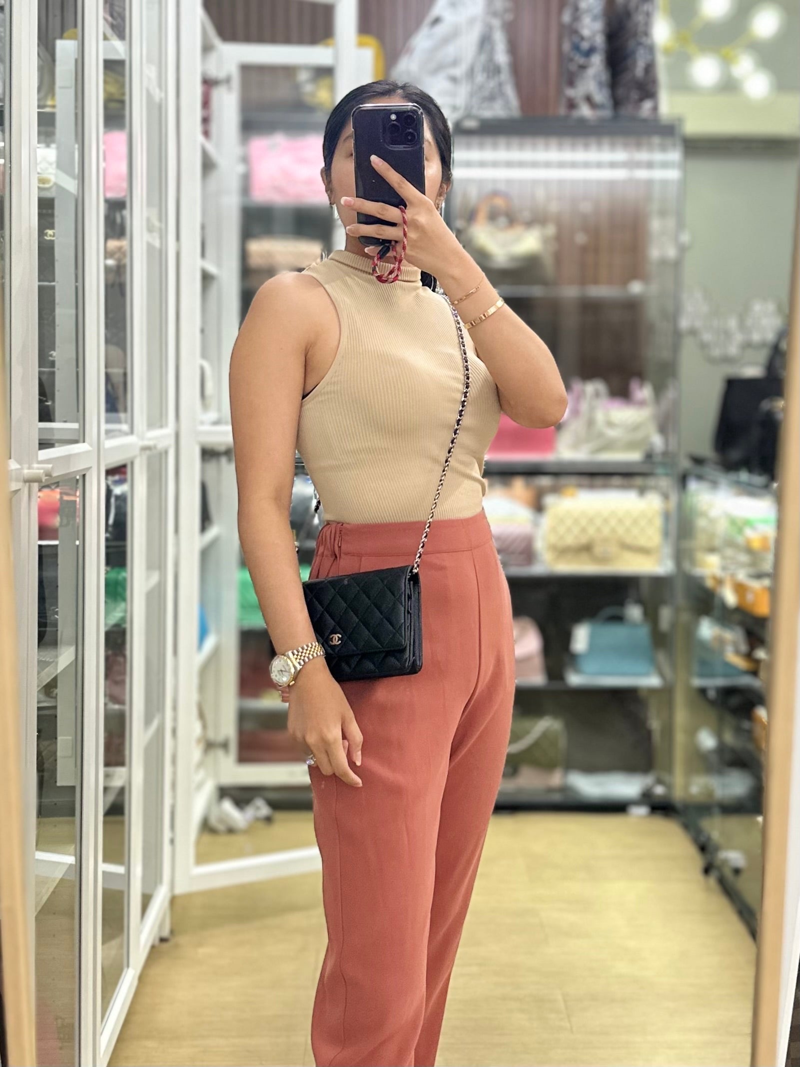 Classic Wallet on Chain in Black Caviar Leather and Silver Hardware (Microchip) | Purse Maison Luxury Bags Shop